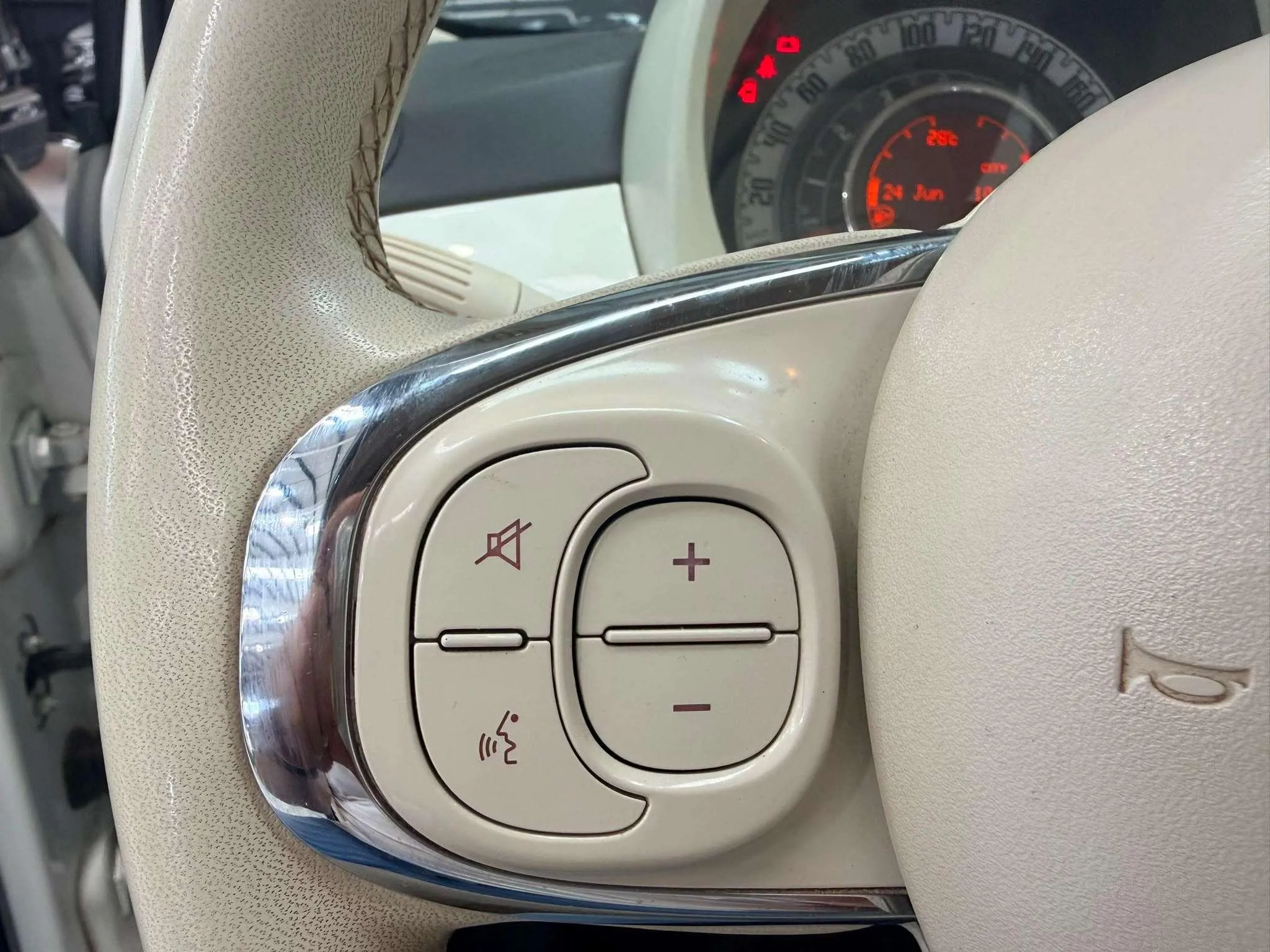 Fiat 500 Cult 1.0 Hybrid - foto 10