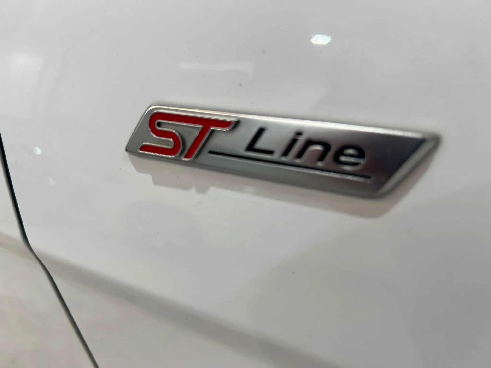 Ford EcoSport 1.0T EcoBoost ST Line - foto 23