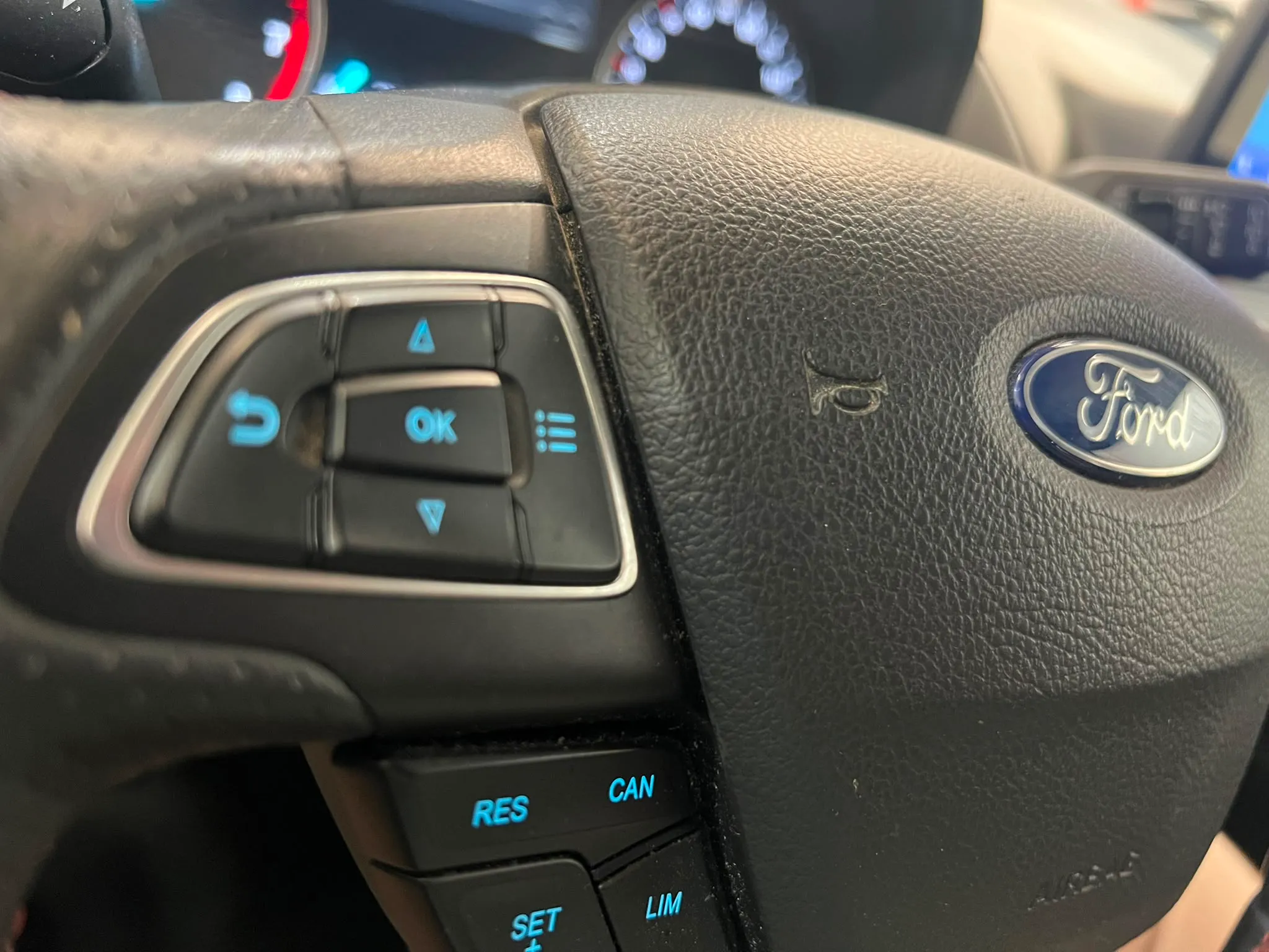 Ford EcoSport 1.0T EcoBoost ST Line - foto 8