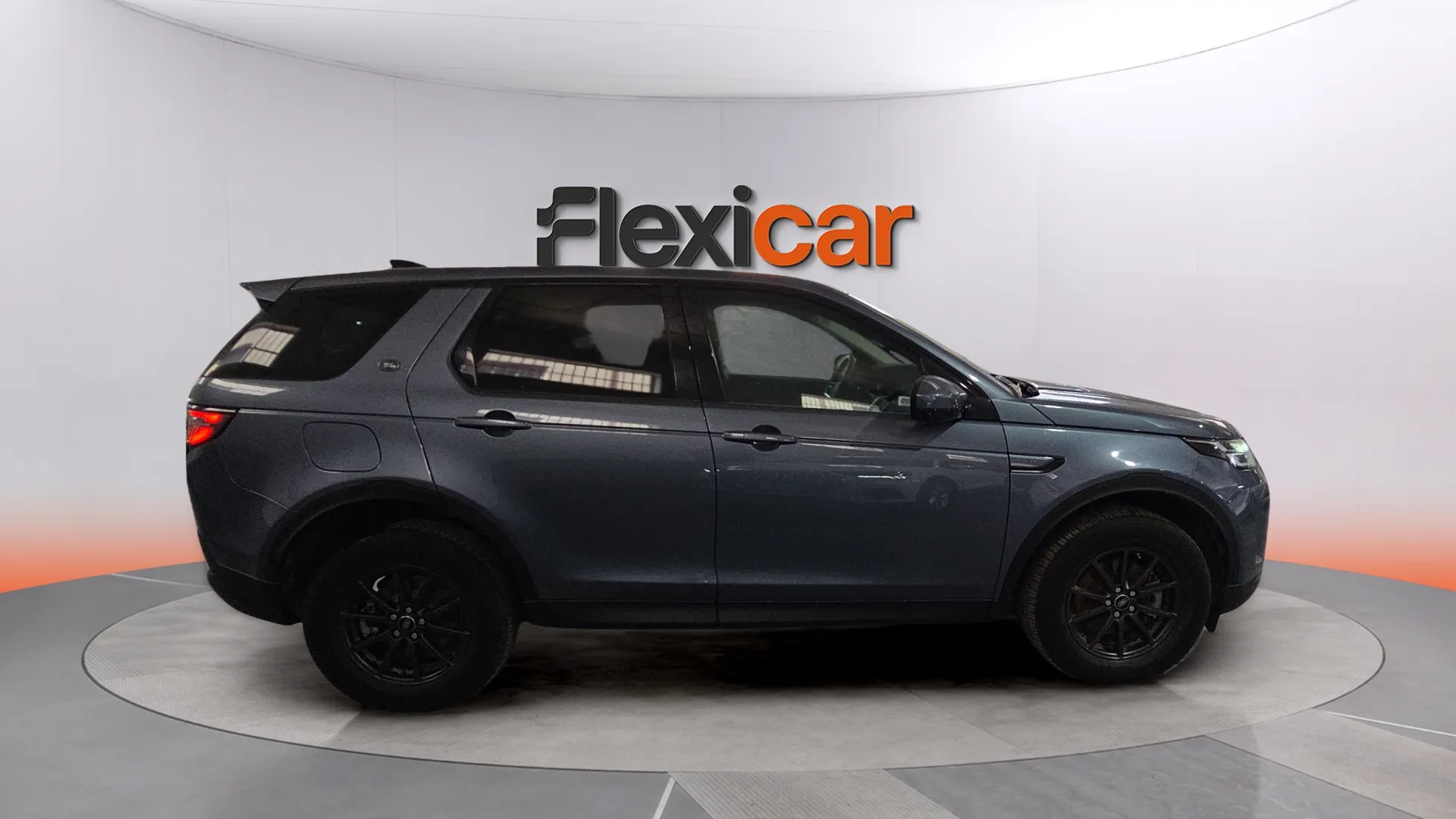 Land Rover Discovery Sport 2.0D eD4 FWD R-Dynamic S - foto 8