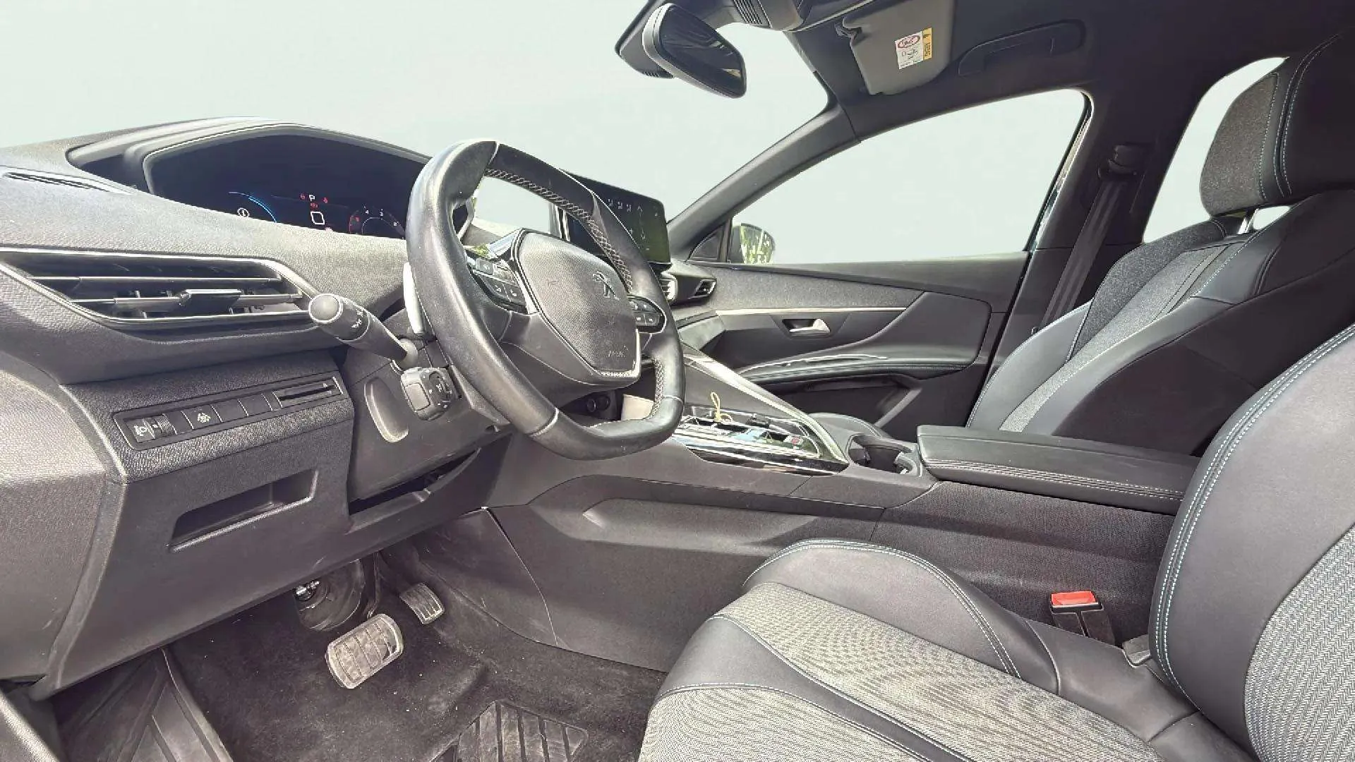 Peugeot 3008 1.5 BlueHDi Allure Pack EAT8 - foto 13