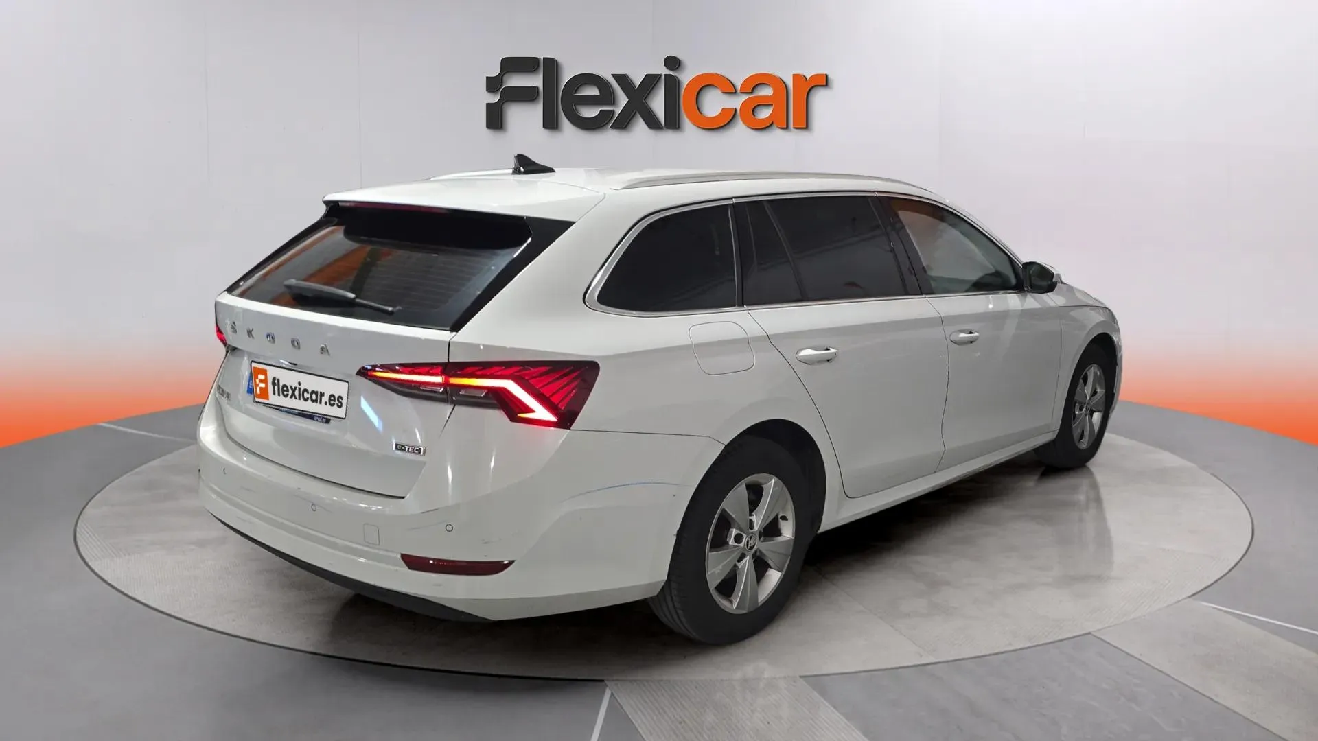Škoda Octavia 1.0 TSI DSG mHEV Ambition - foto 7