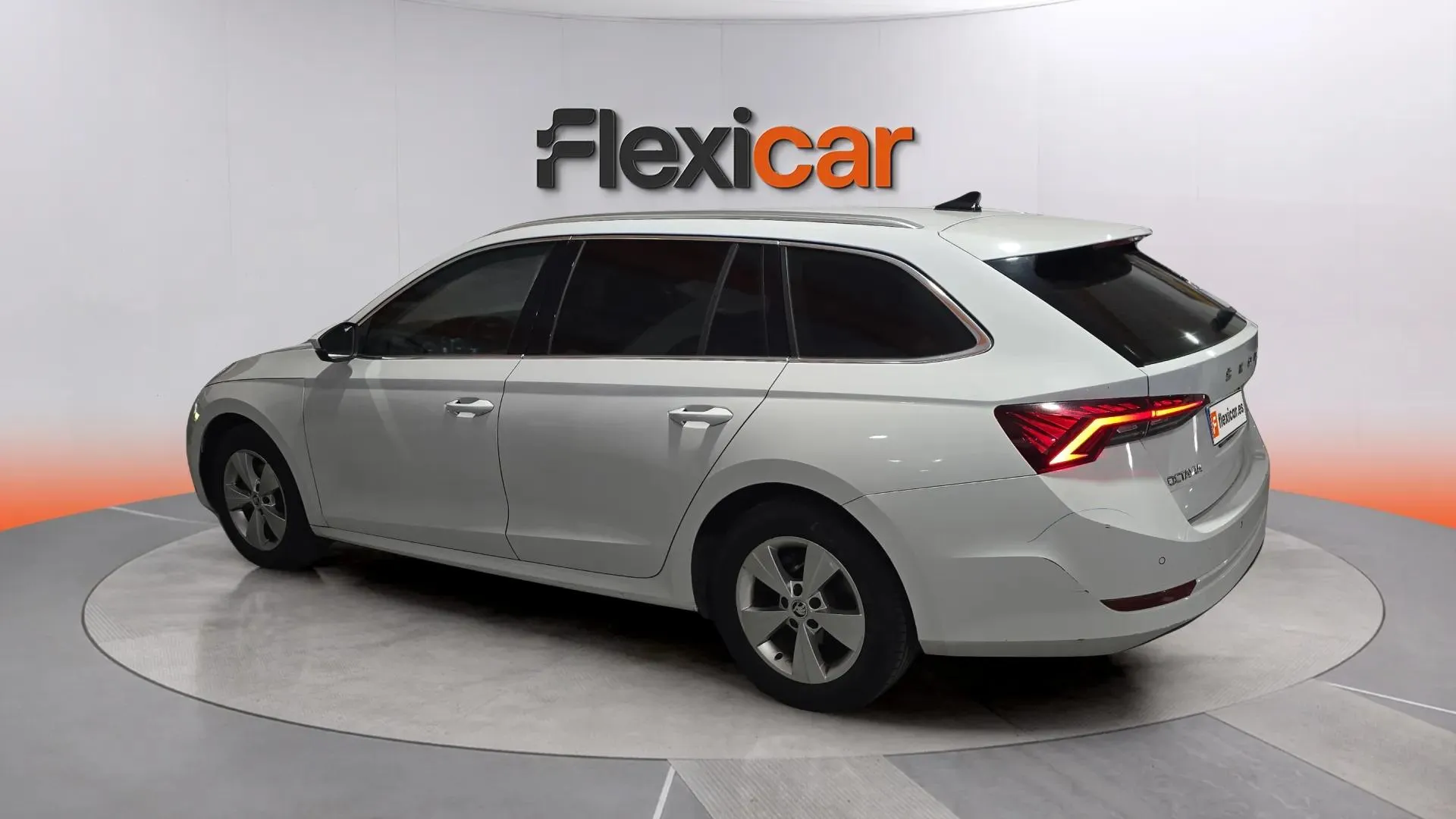 Škoda Octavia 1.0 TSI DSG mHEV Ambition - foto 5