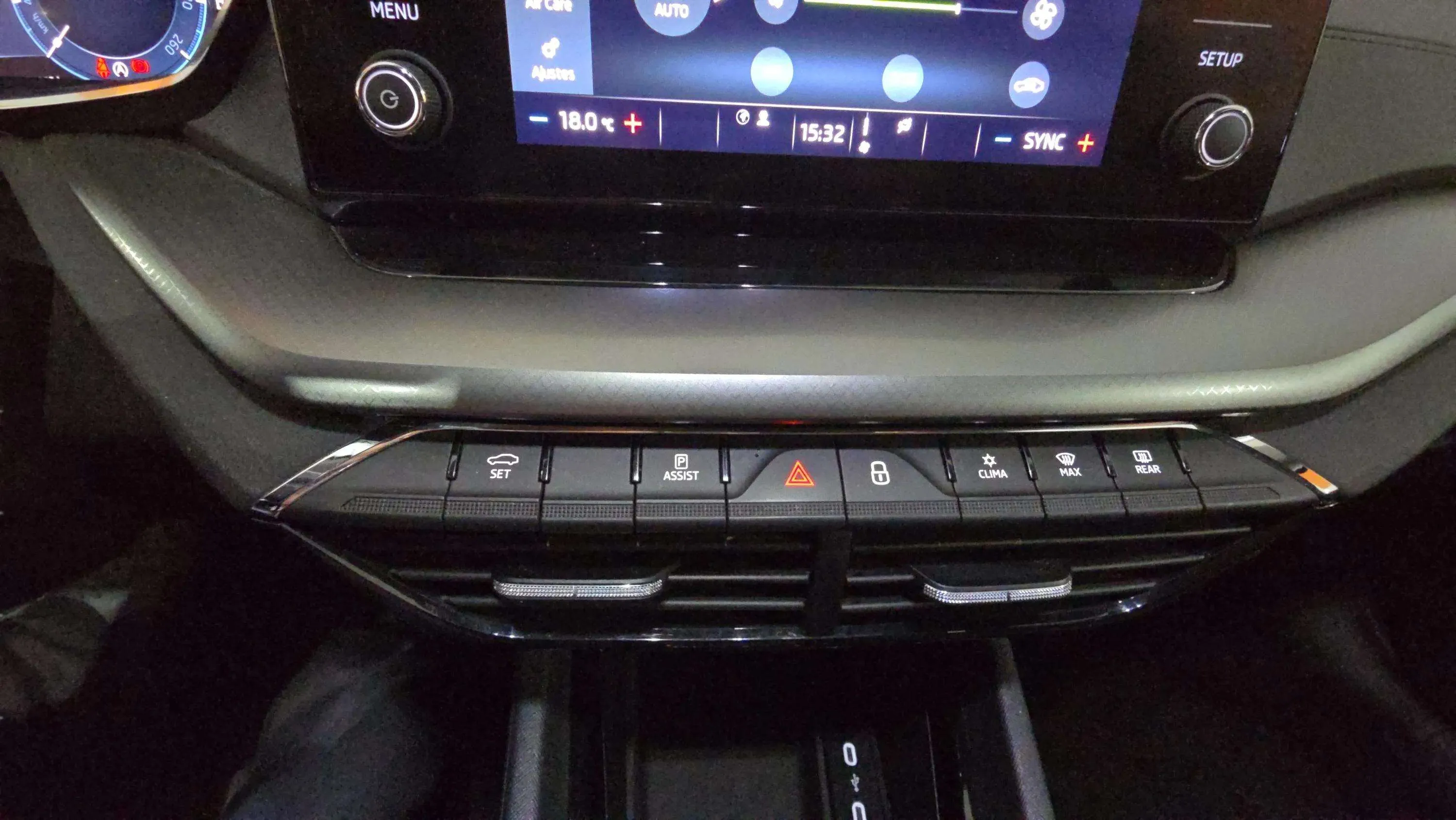 Škoda Octavia 1.0 TSI DSG mHEV Ambition - foto 24