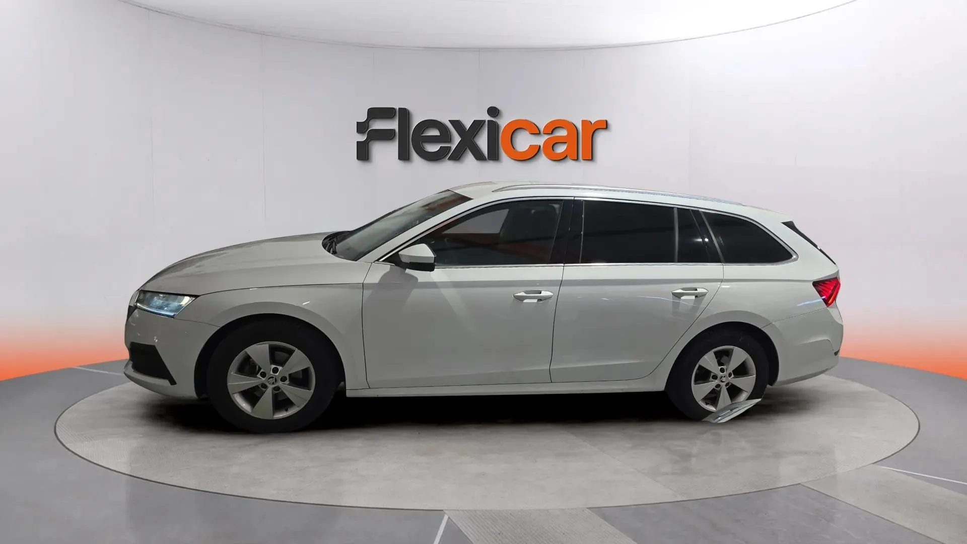 Škoda Octavia 1.0 TSI DSG mHEV Ambition - foto 4