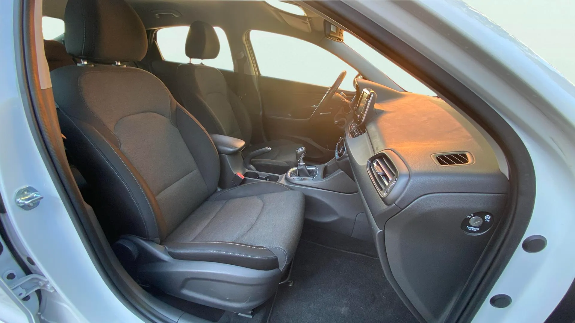 Hyundai i30 1.0 T-GDi Klass Fastback - foto 12