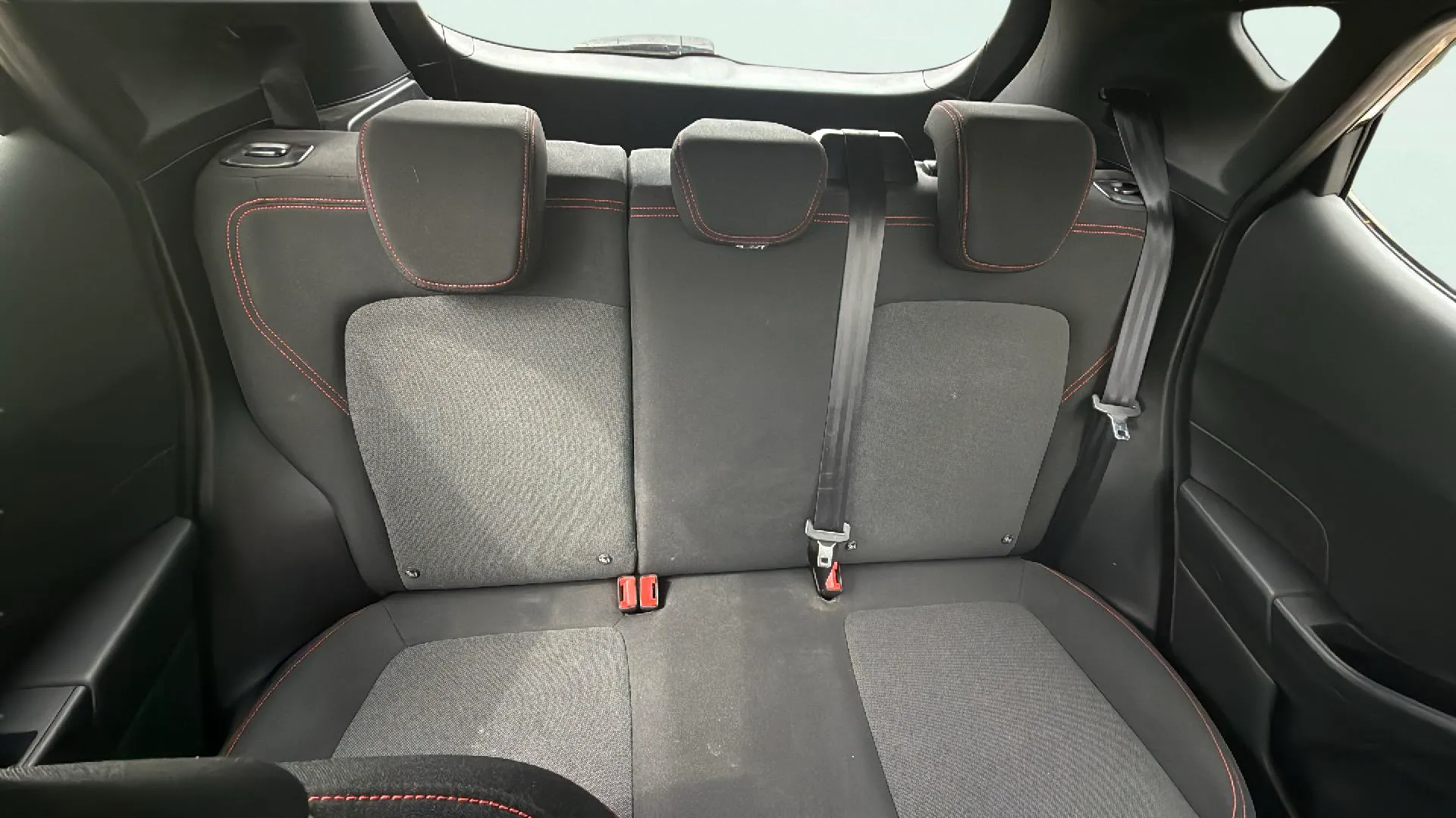 Ford Fiesta 1.0 EcoBoost MHEV ST-Line X - foto 20