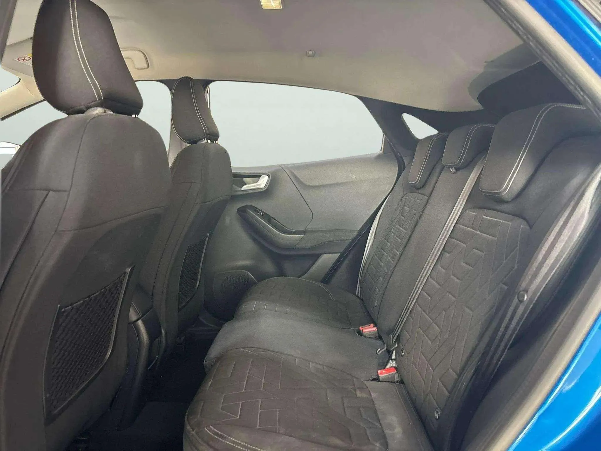 Ford Puma 1.0 EcoBoost Titanium Design MHEV - foto 9