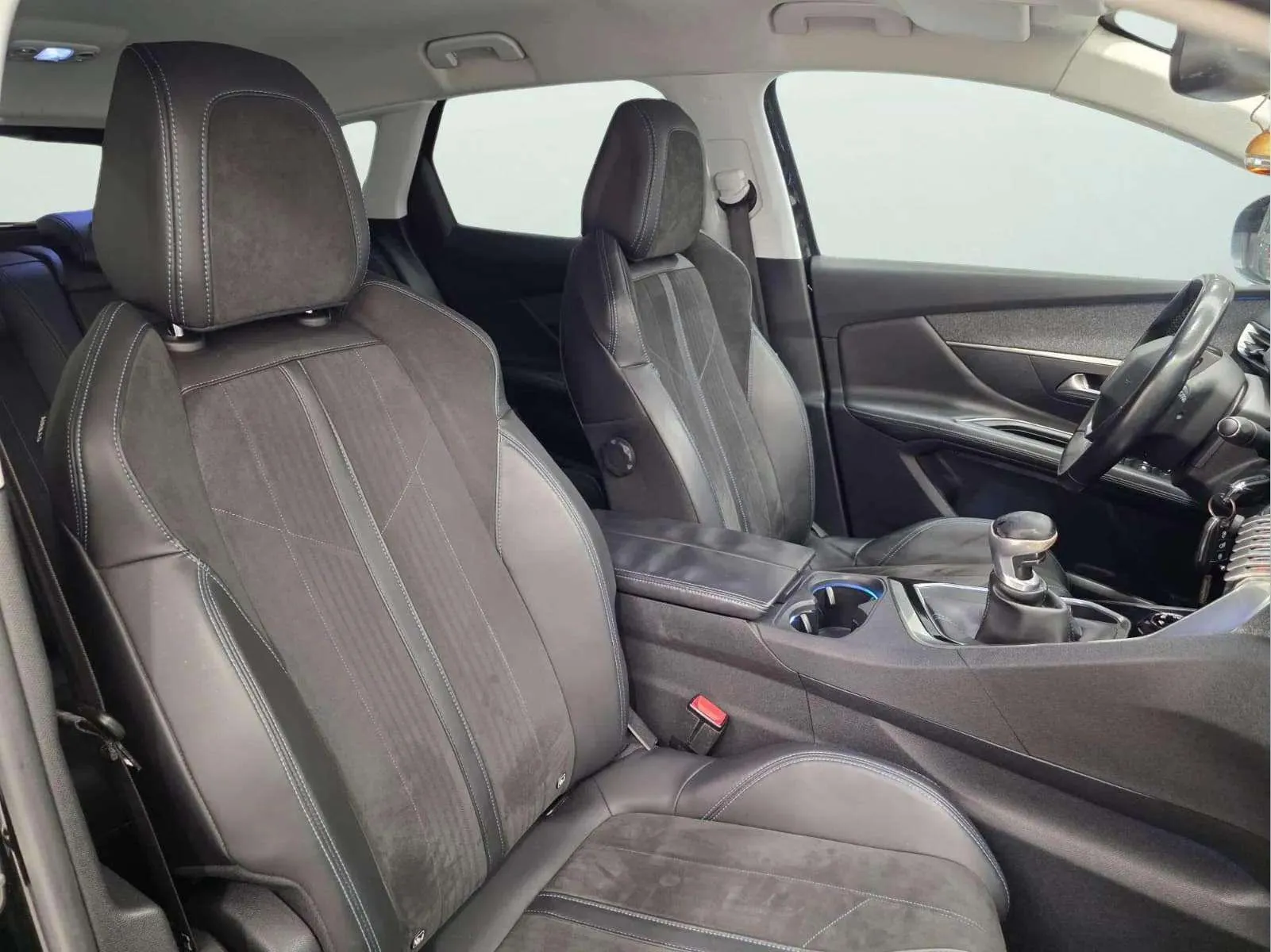 Peugeot 3008 1.5L BlueHDi Crossway - foto 12