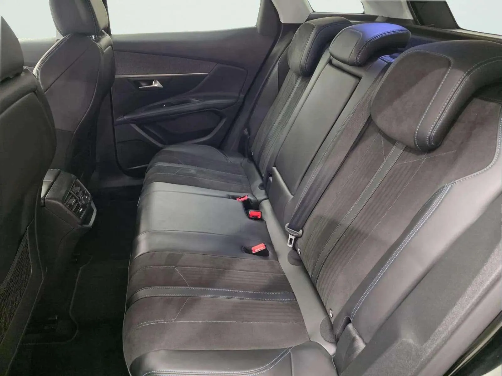 Peugeot 3008 1.5L BlueHDi Crossway - foto 15