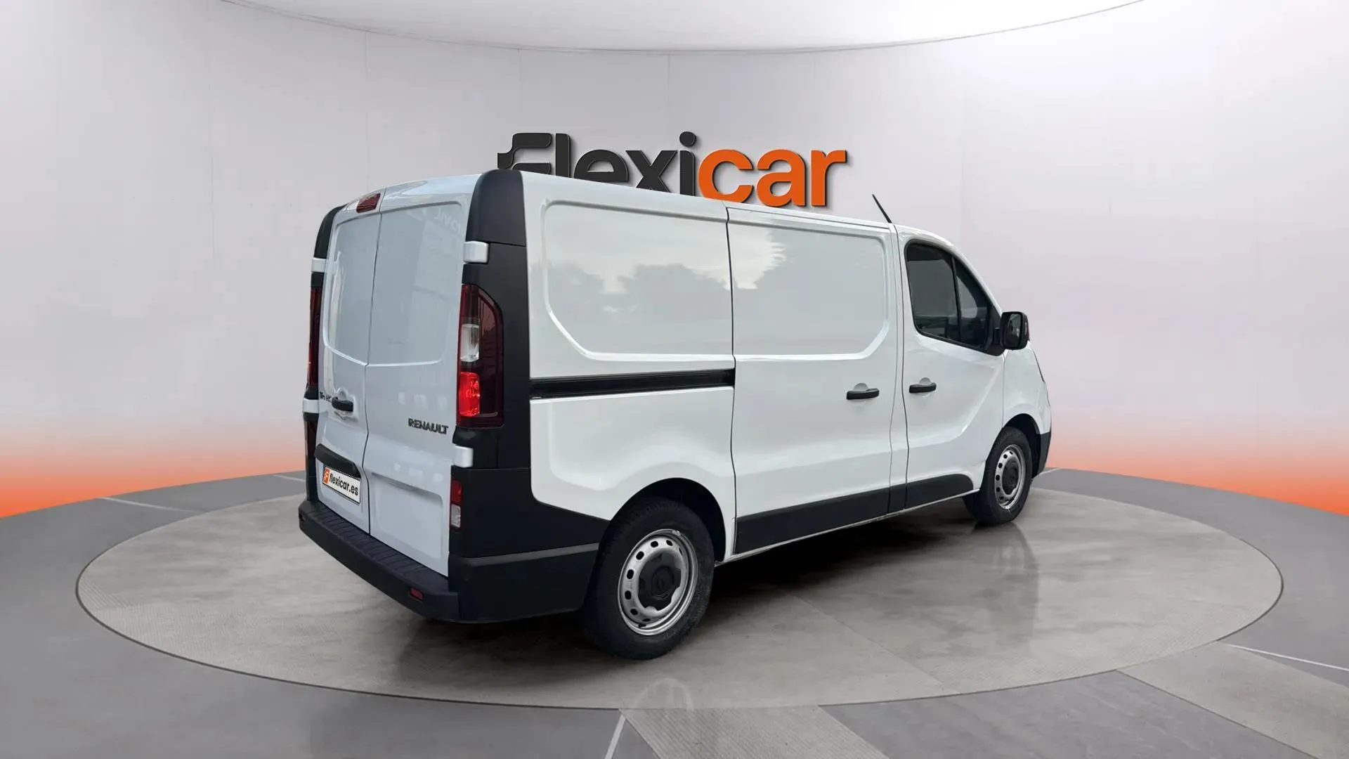 Renault Trafic Furgón L1H1 Blue dCi CUA - foto 8