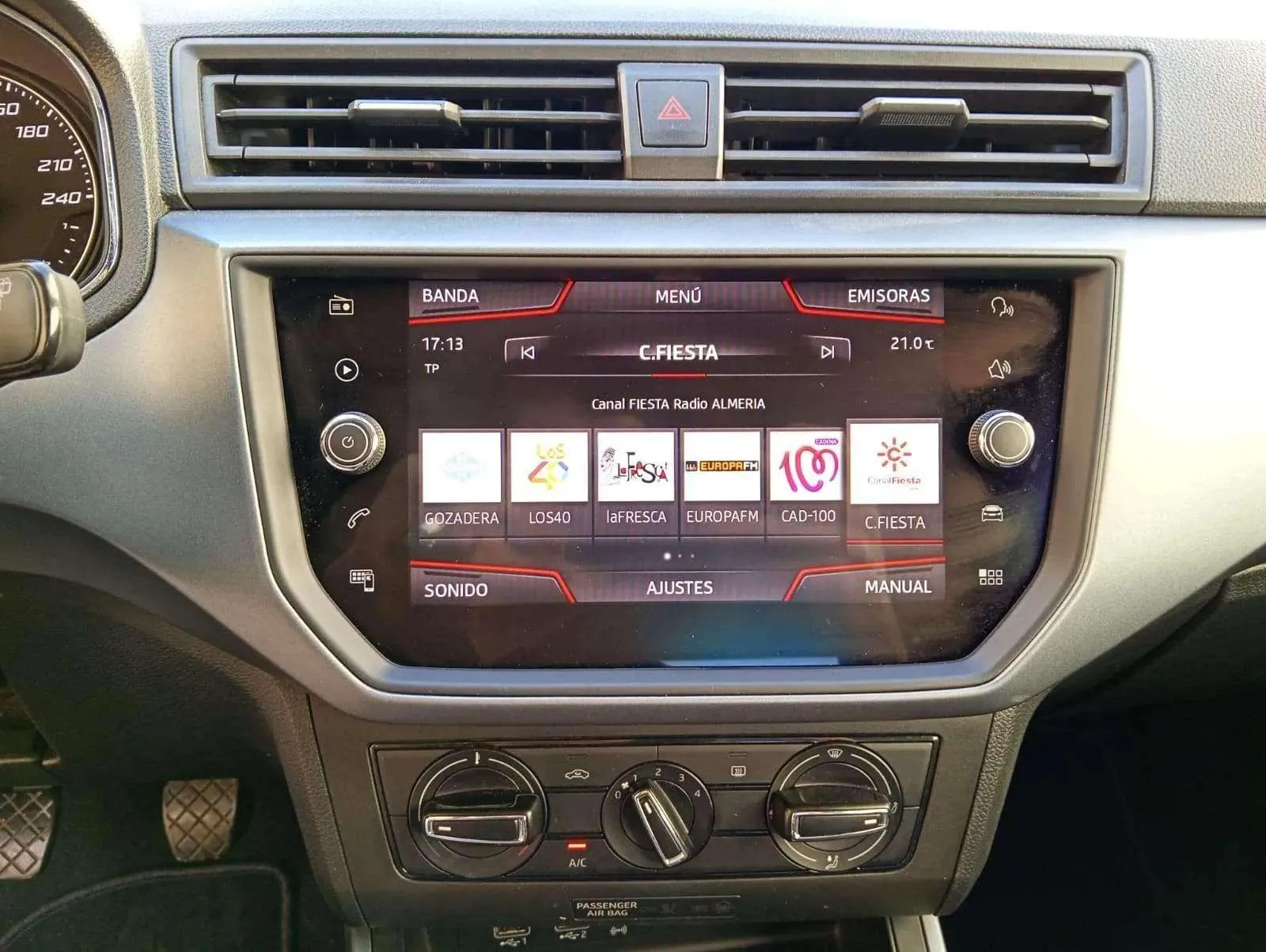 SEAT Arona 1.0 TSI Xcellence Ecomotive - foto 17