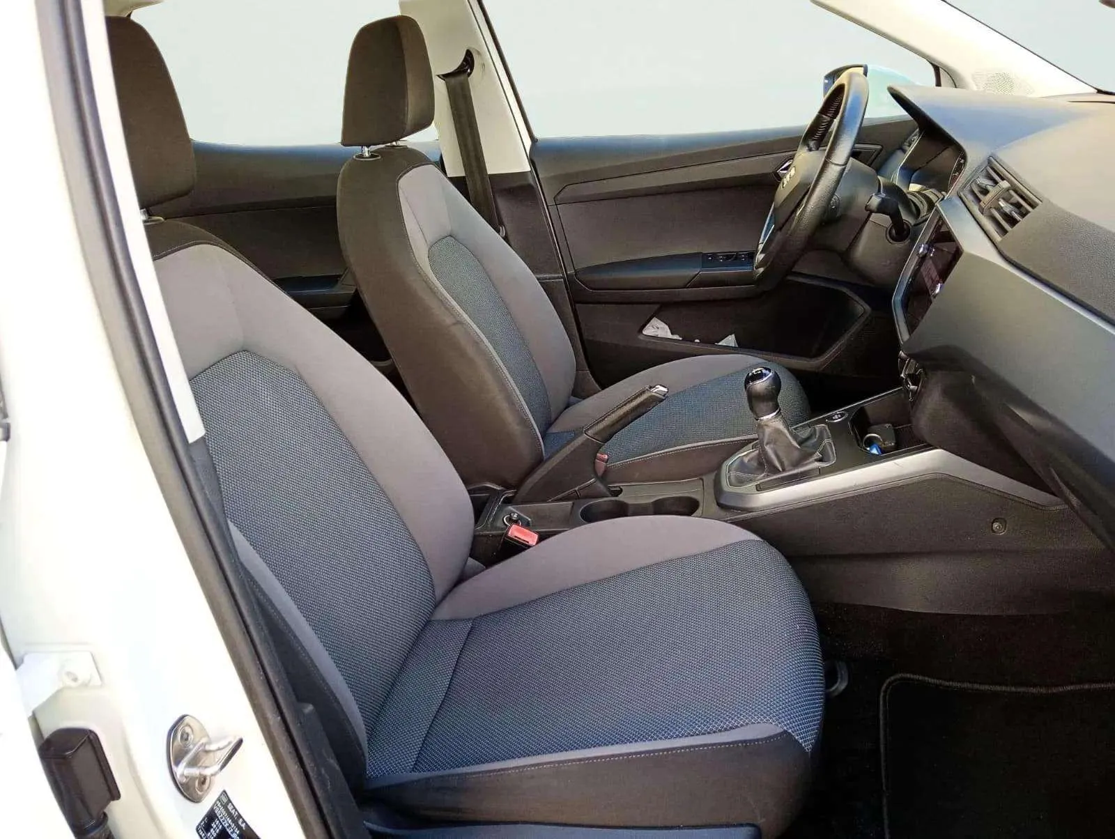 SEAT Arona 1.0 TSI Xcellence Ecomotive - foto 13