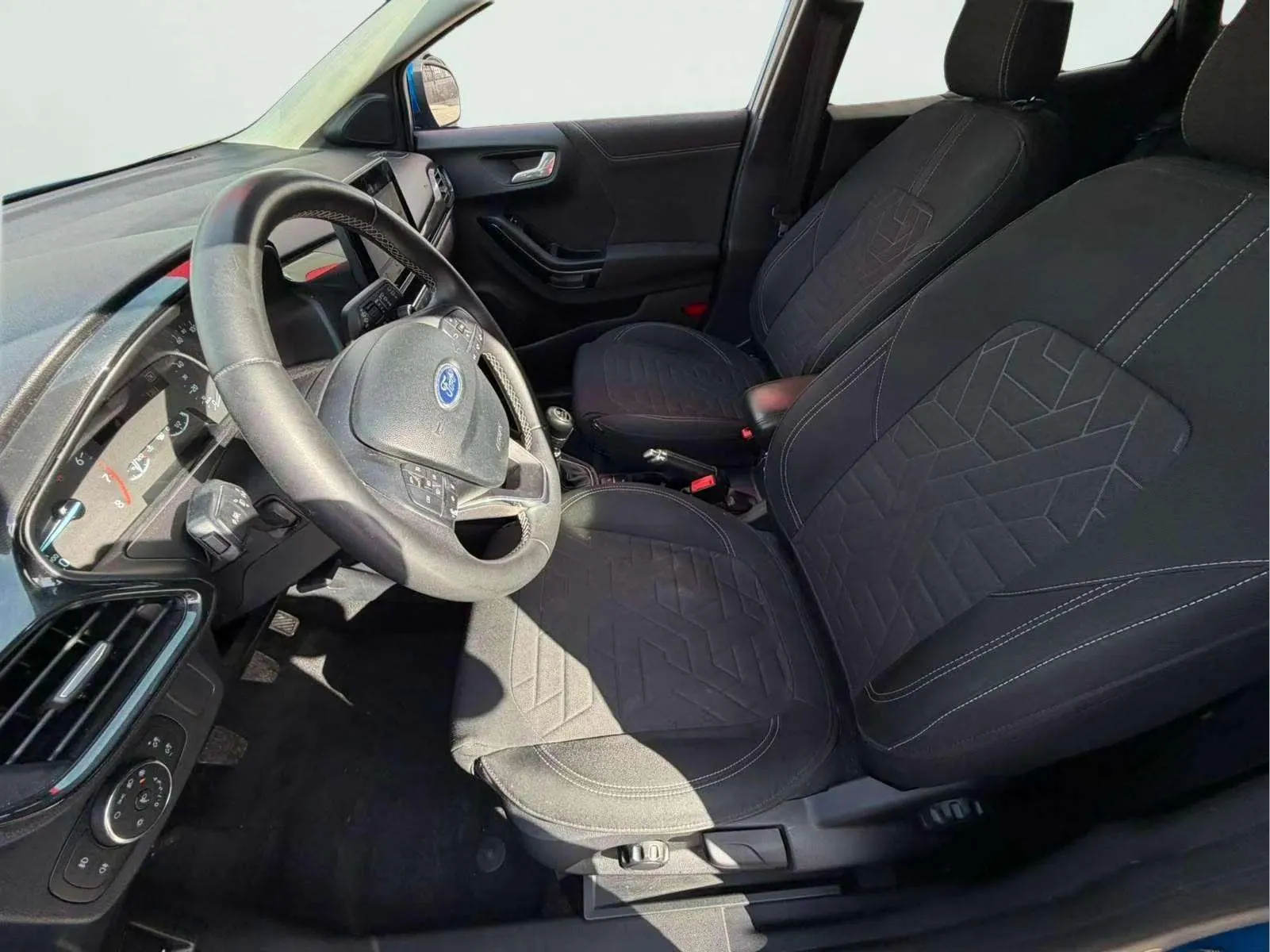 Ford Puma 1.0 EcoBoost Titanium Design MHEV - foto 9