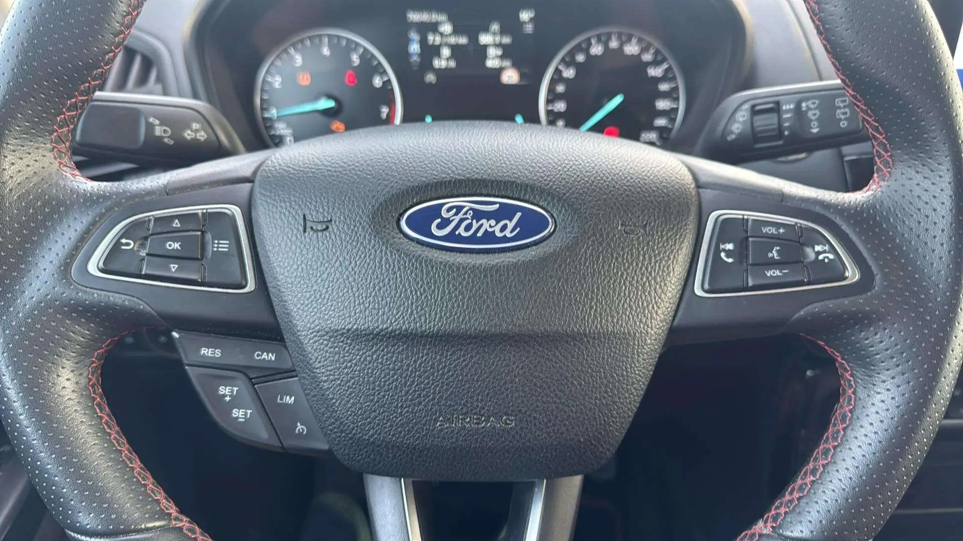 Ford EcoSport 1.0T EcoBoost Active - foto 14