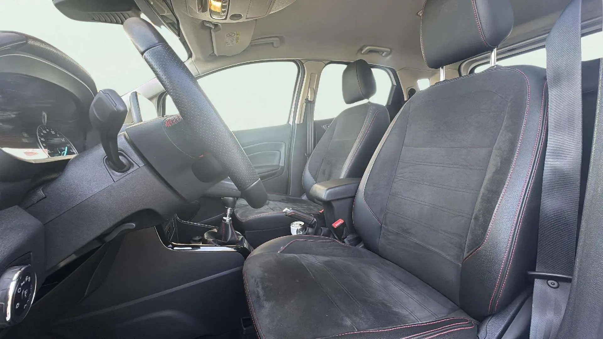 Ford EcoSport 1.0T EcoBoost Active - foto 16
