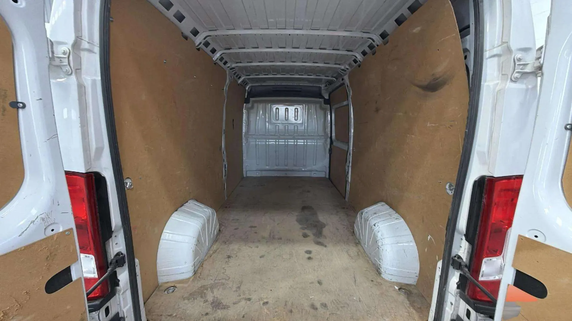 Peugeot Boxer 335 L3H2 Bhdi M - foto 9