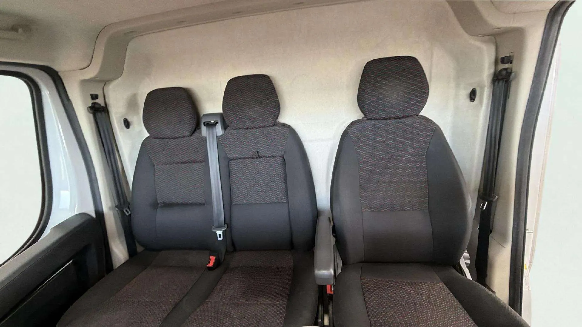 Peugeot Boxer 335 L3H2 Bhdi M - foto 19