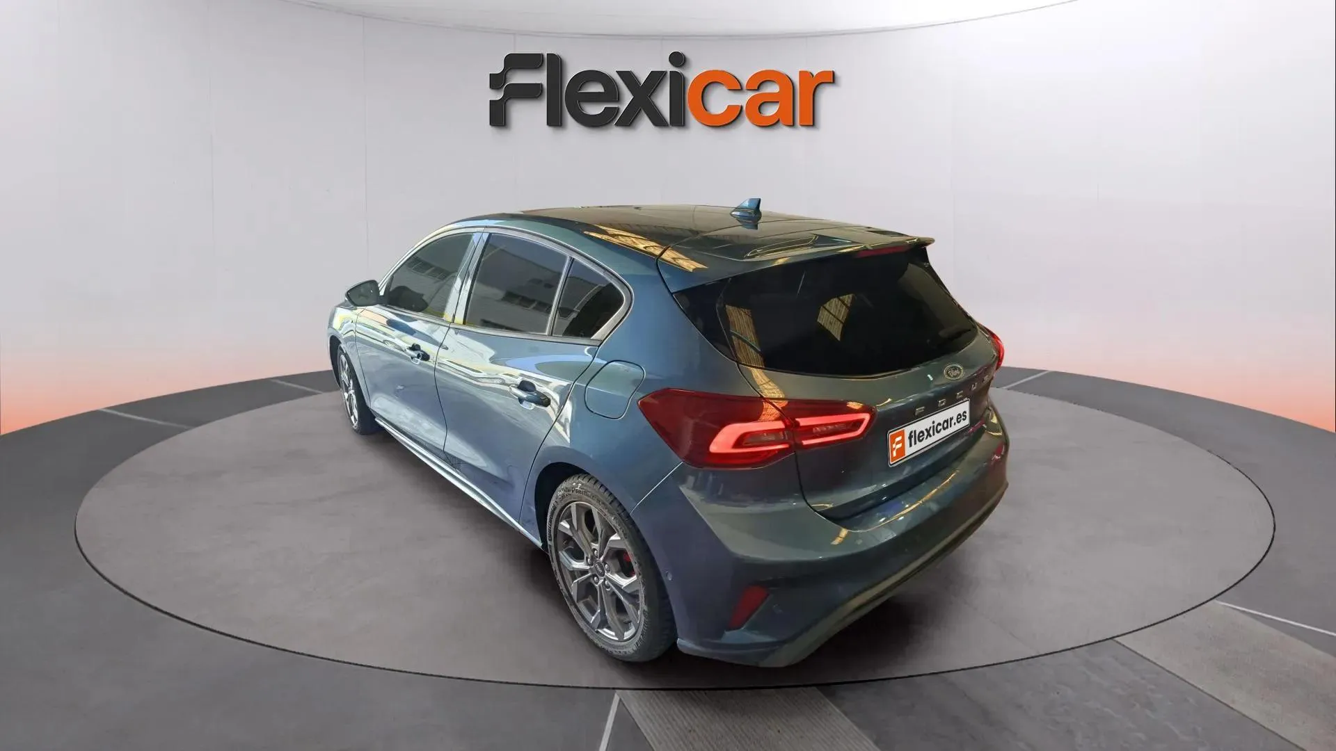 Ford Focus 1.0 EcoBoost MHEV ST-Line - foto 4
