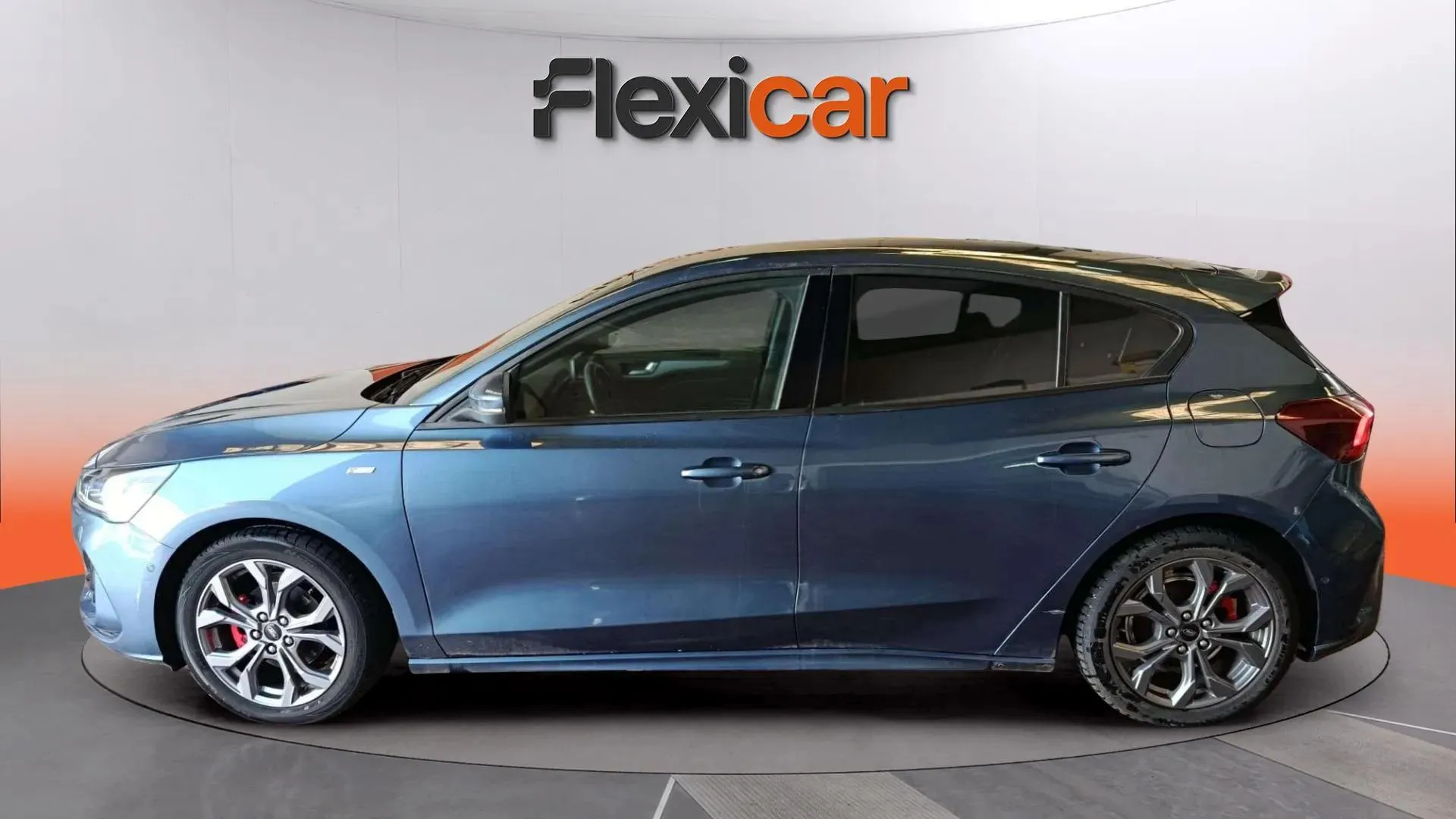 Ford Focus 1.0 EcoBoost MHEV ST-Line - foto 3