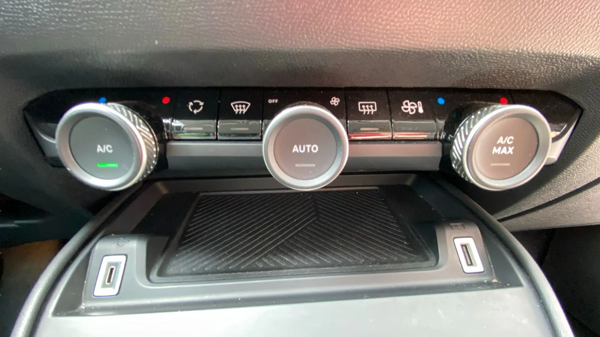 Citroën C4 BlueHDi 130 EAT8 Feel Pack - foto 17