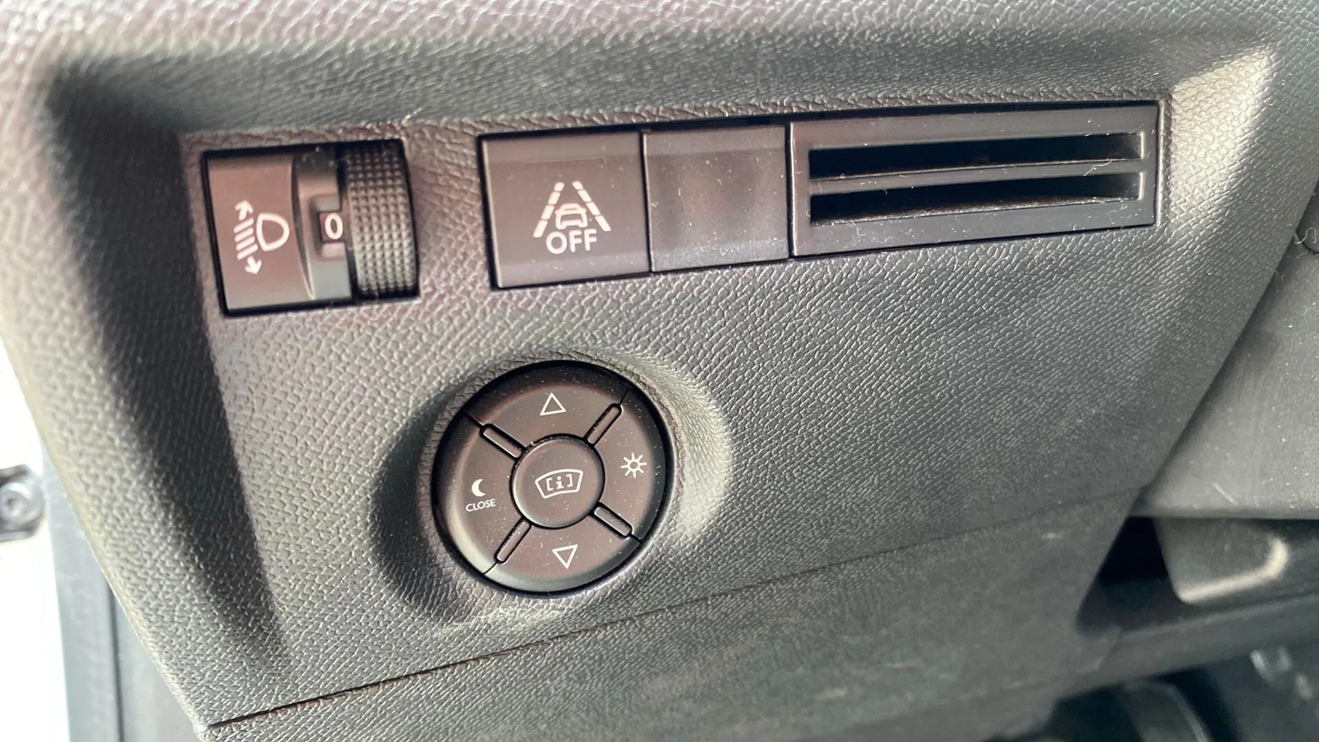 Citroën C4 BlueHDi 130 EAT8 Feel Pack - foto 14