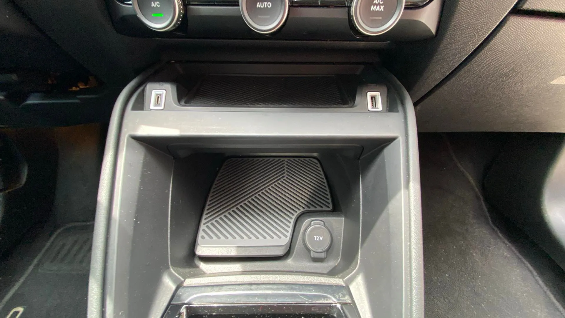 Citroën C4 BlueHDi 130 EAT8 Feel Pack - foto 19