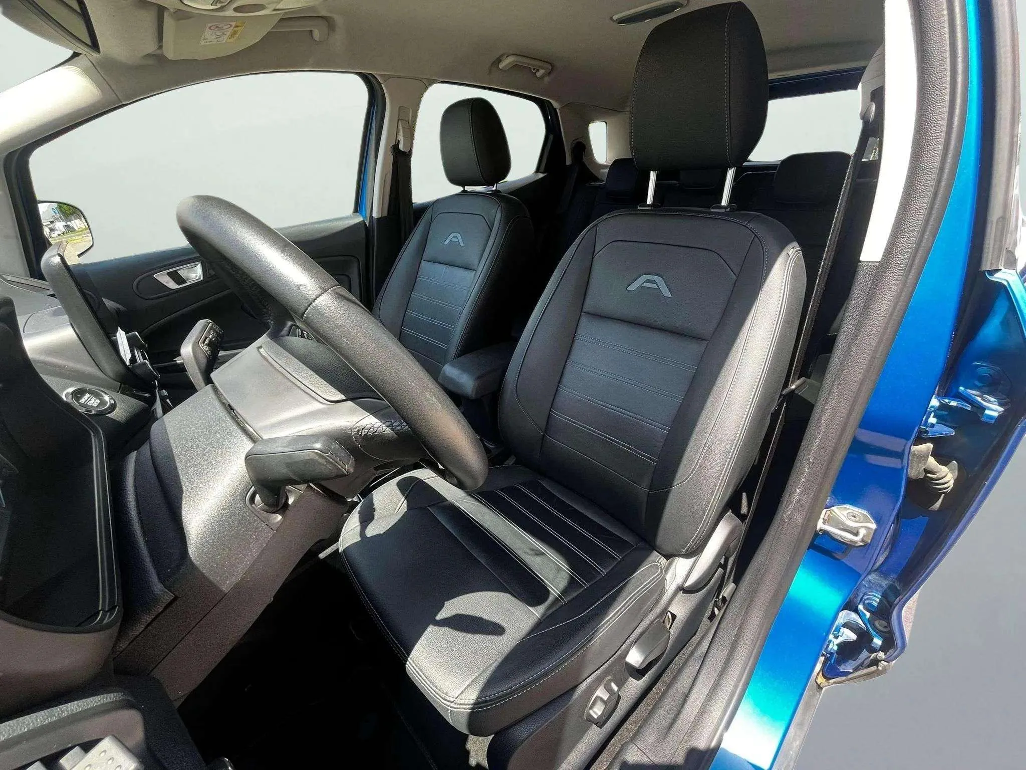 Ford EcoSport 1.0T EcoBoost Active - foto 13