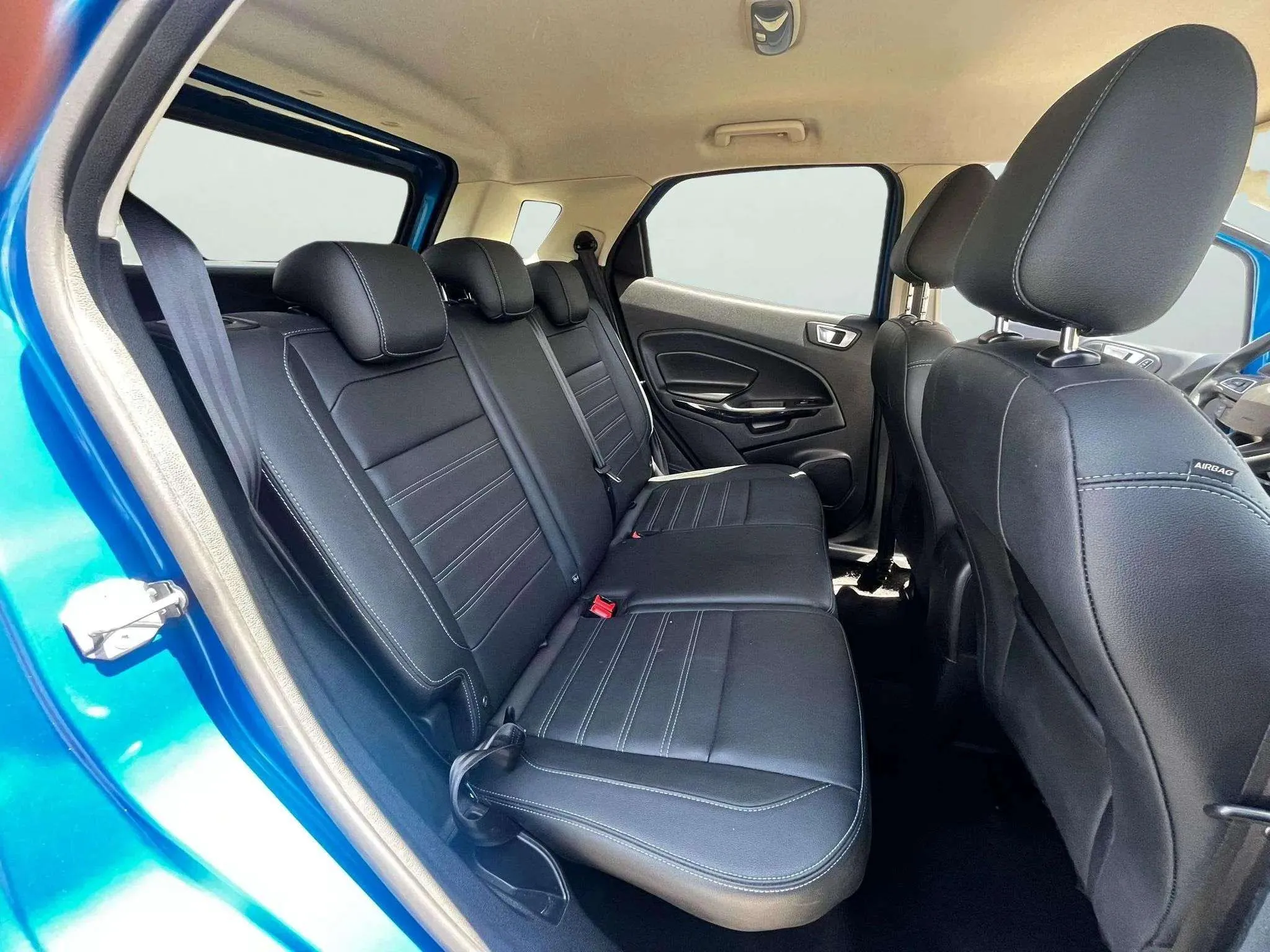 Ford EcoSport 1.0T EcoBoost Active - foto 17