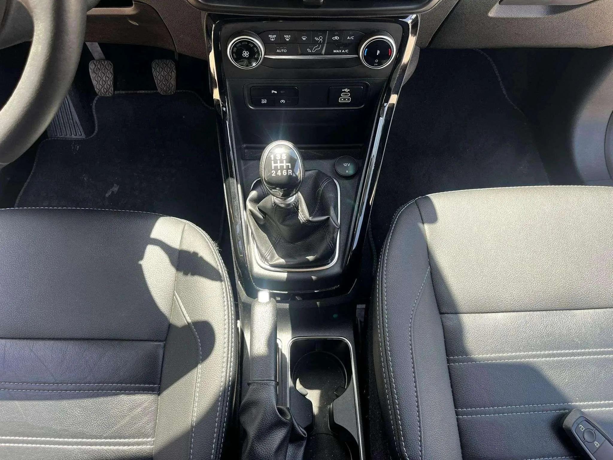 Ford EcoSport 1.0T EcoBoost Active - foto 16