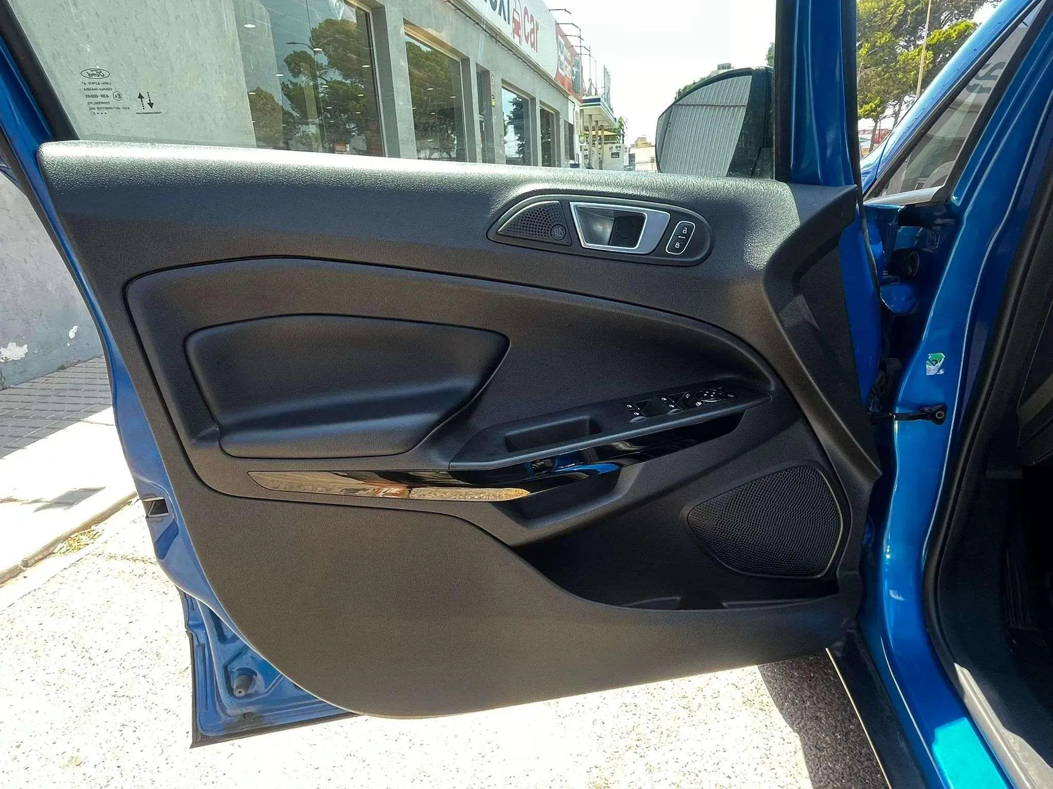Ford EcoSport 1.0T EcoBoost Active - foto 11