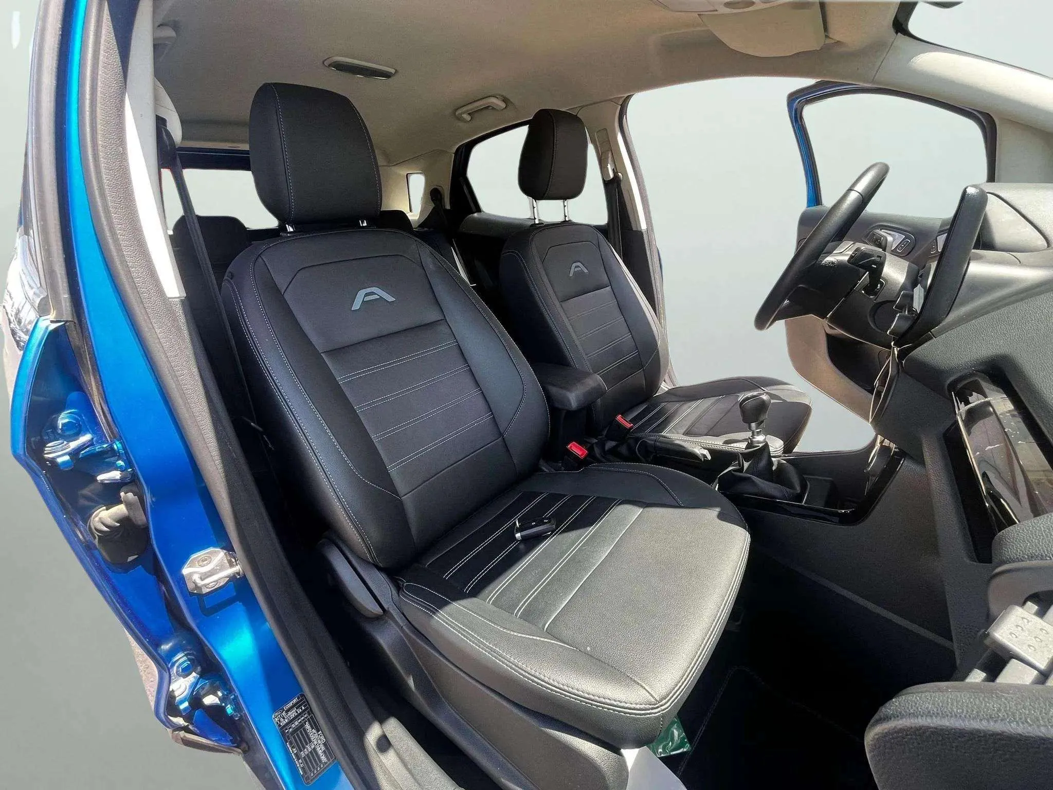 Ford EcoSport 1.0T EcoBoost Active - foto 14