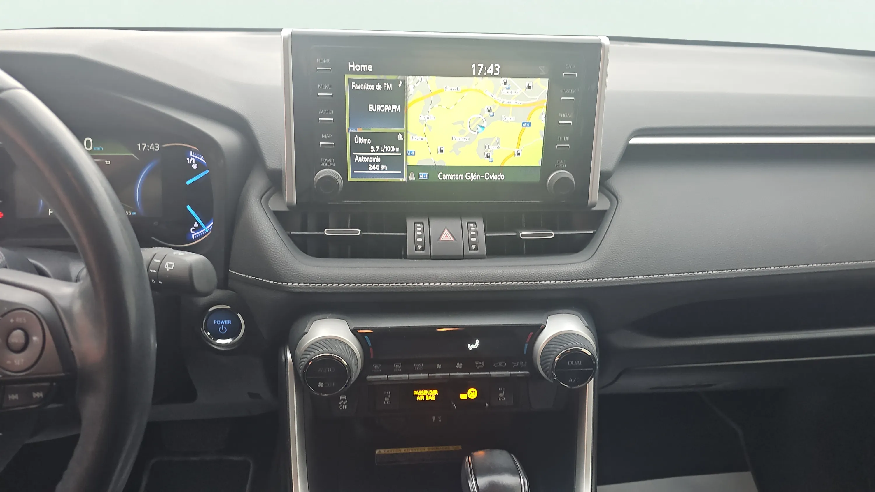 Toyota RAV4 2.5l 220H Advance Plus - foto 18