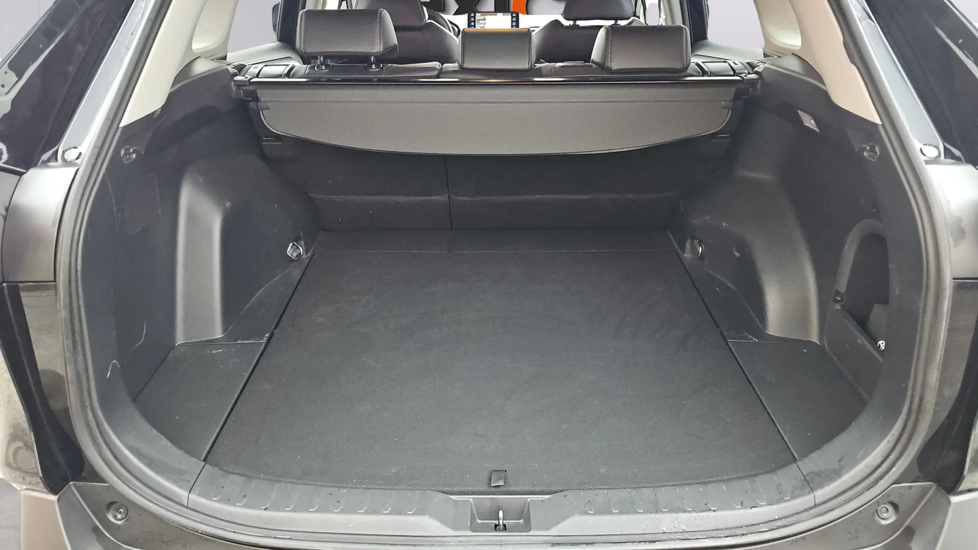 Toyota RAV4 2.5l 220H Advance Plus - foto 26