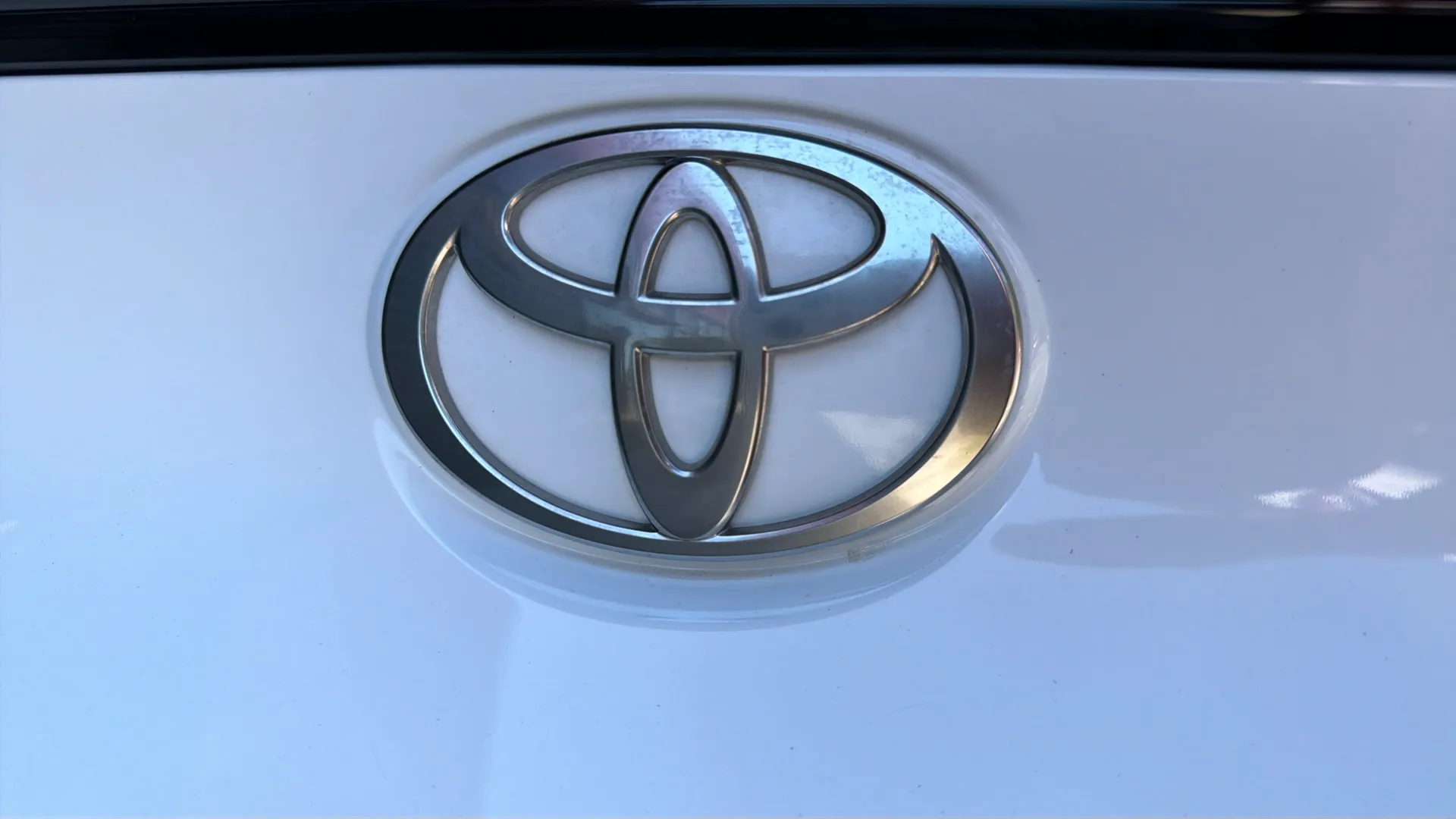 Toyota C-HR 2.0 220PH Advance - foto 21