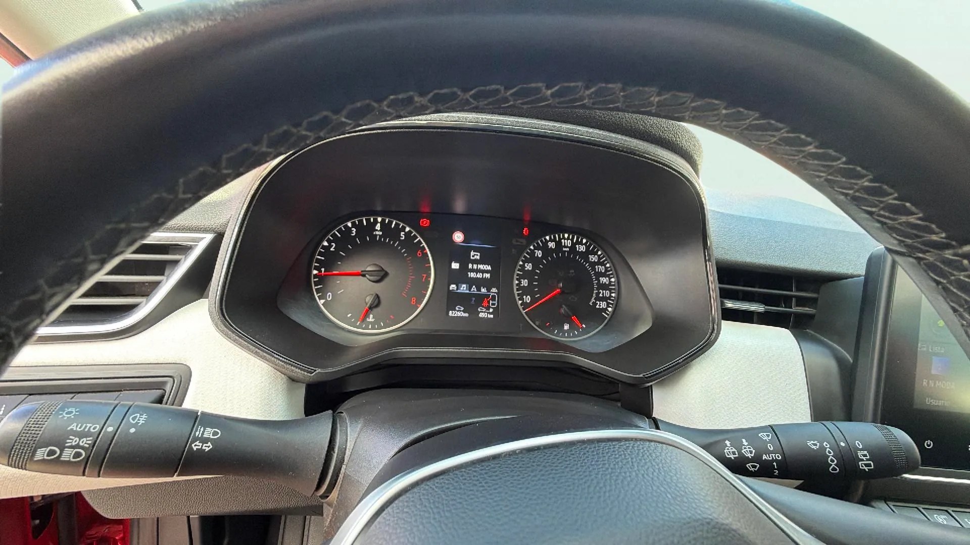 Renault Clio Authentic SCe - foto 8