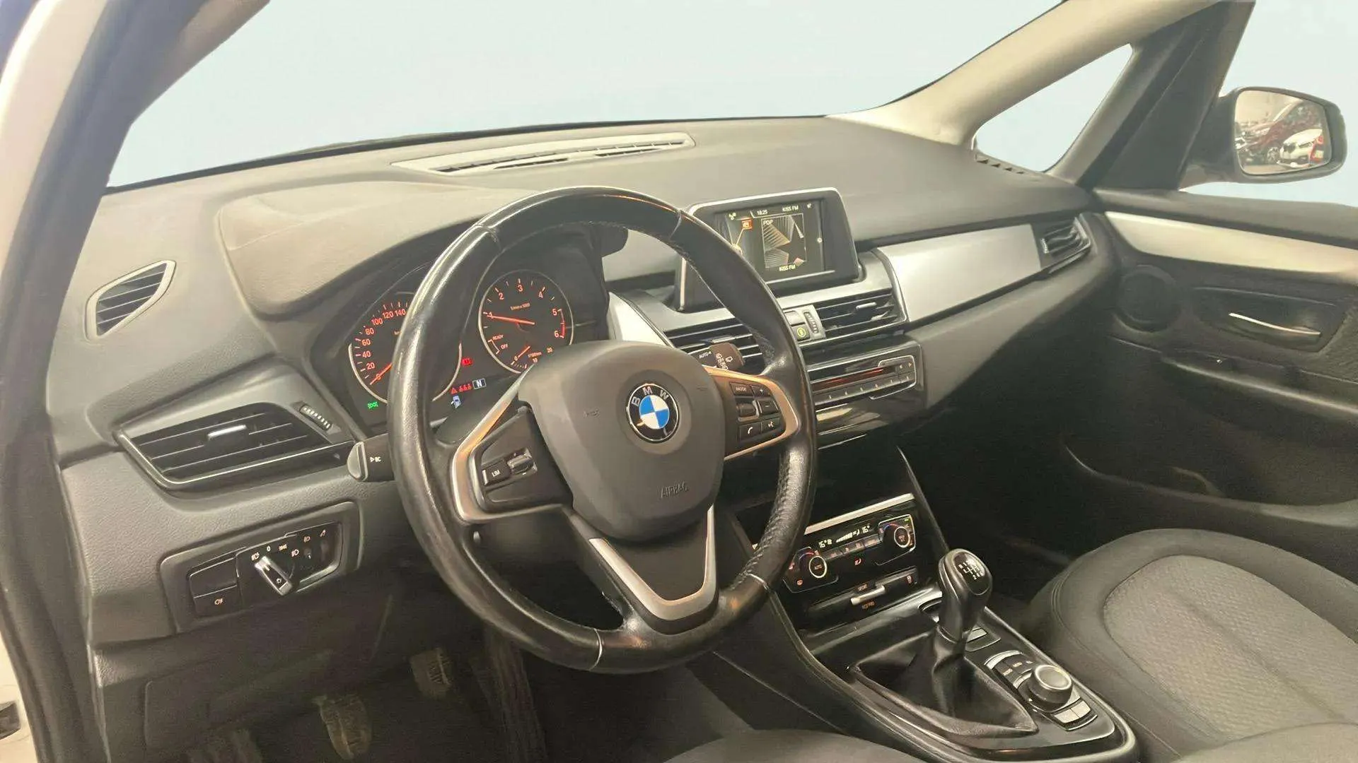 BMW Serie 2 Active Tourer 216d - foto 9
