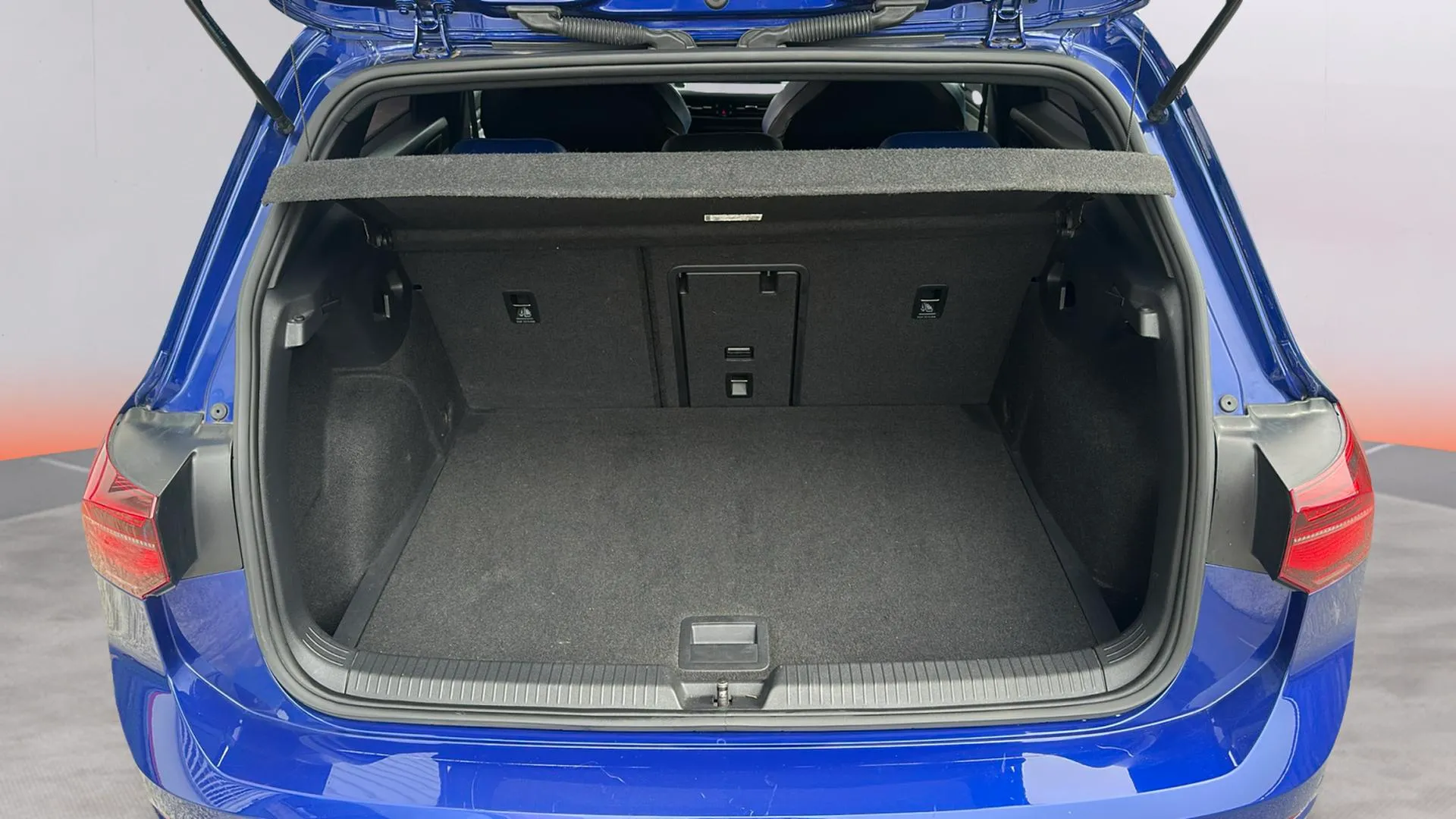 Volkswagen Golf R 2.0 TSI 4Motion DSG - foto 22