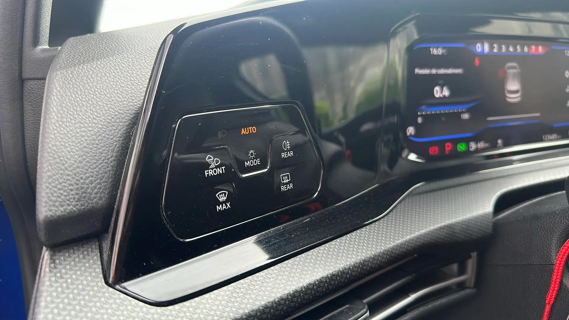 Volkswagen Golf R 2.0 TSI 4Motion DSG - foto 15