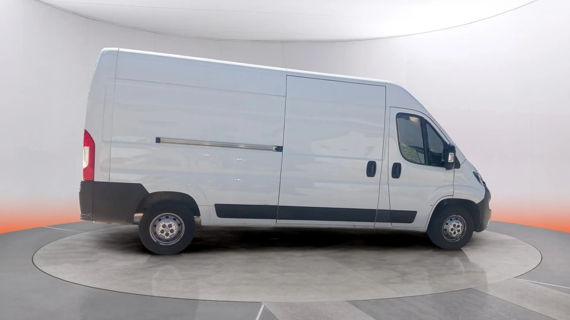 Peugeot Boxer 335 L3H2 Bhdi M - foto 10