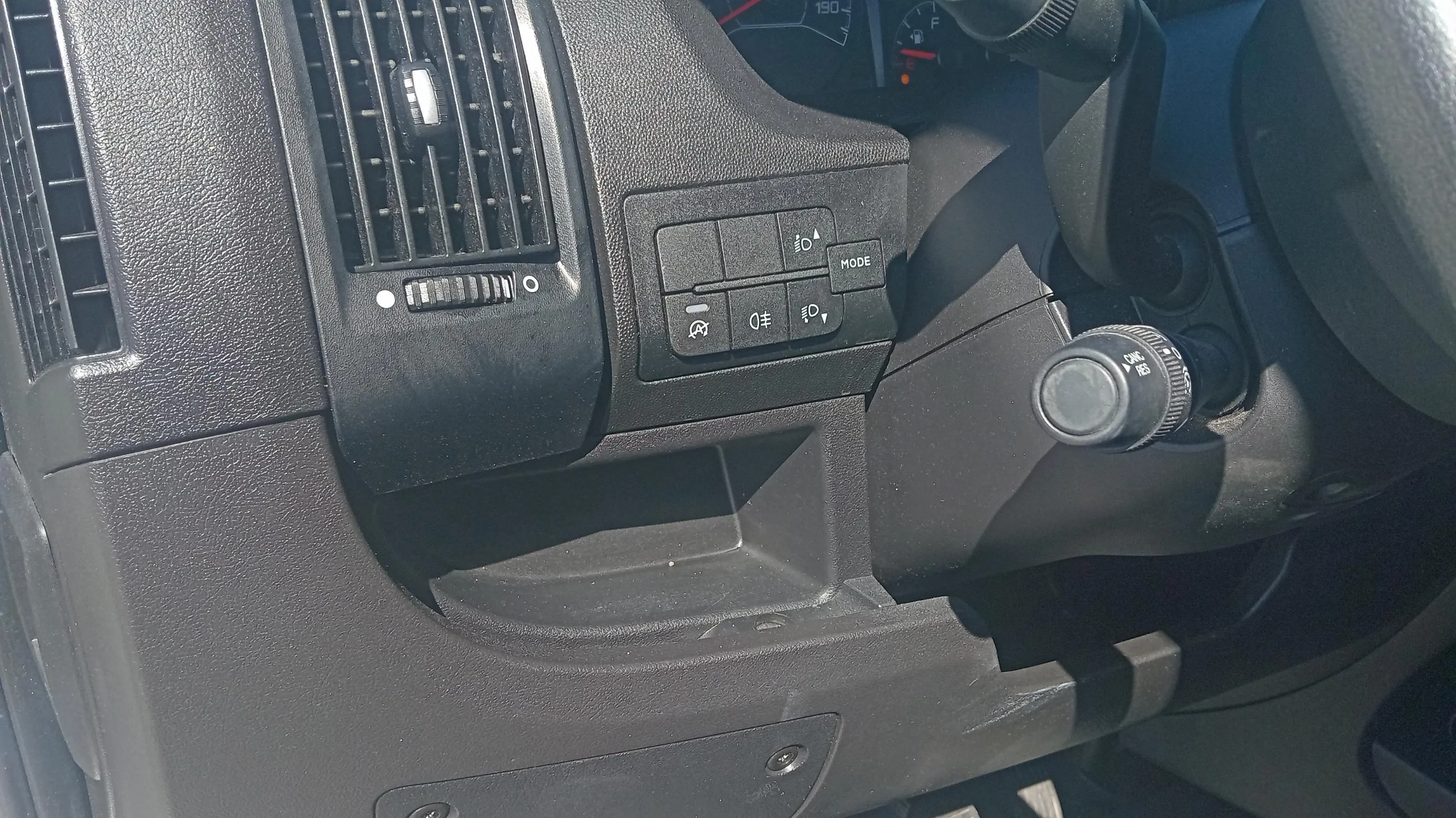 Peugeot Boxer 335 L3H2 Bhdi M - foto 18