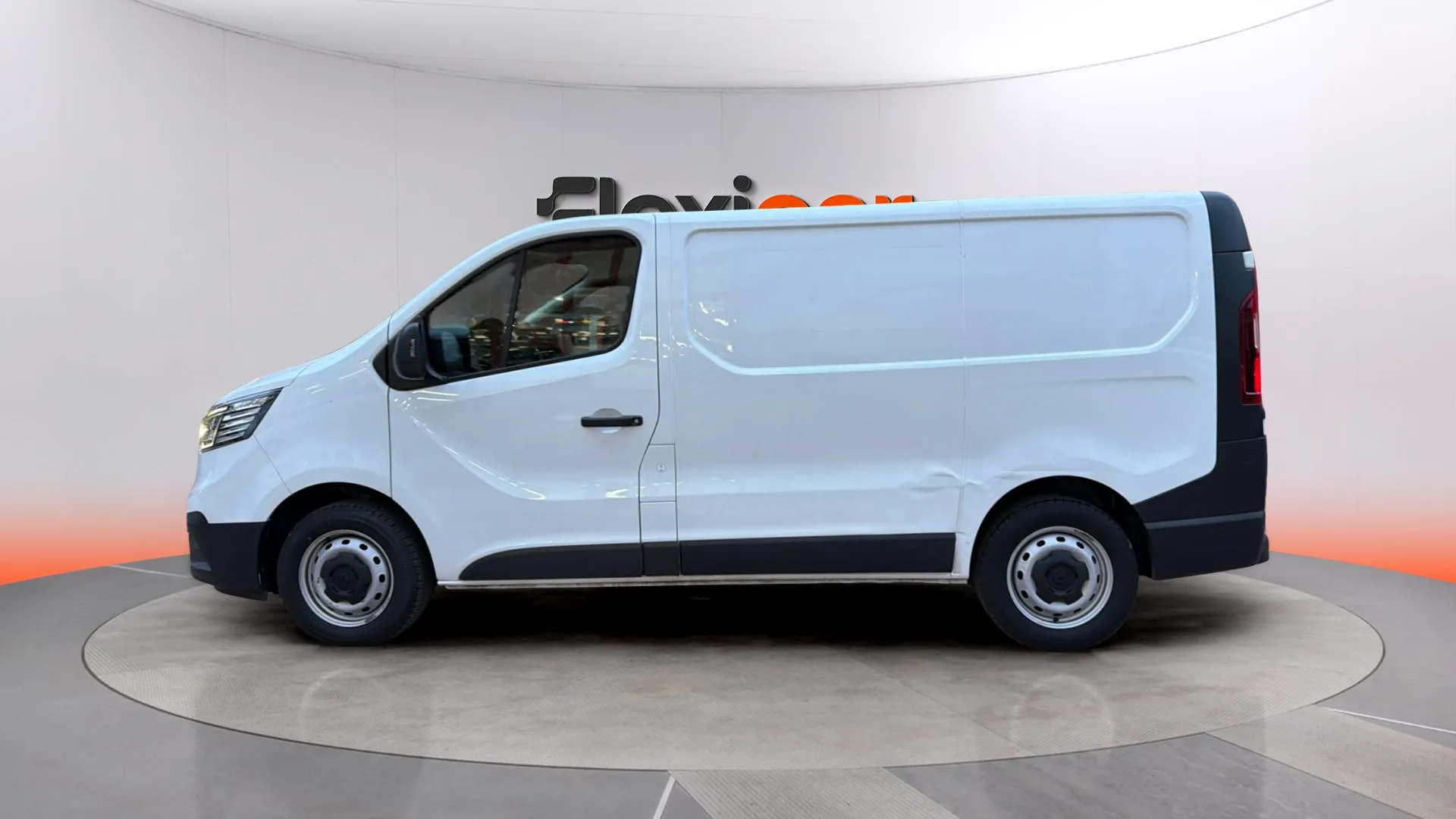 Renault Trafic Furgón L2H1 Blue dCi CUA - foto 4