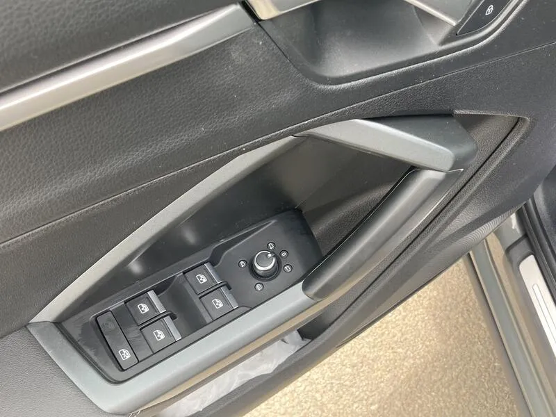 Audi Q3 35 TDI S line 2.0 TDI - foto 36