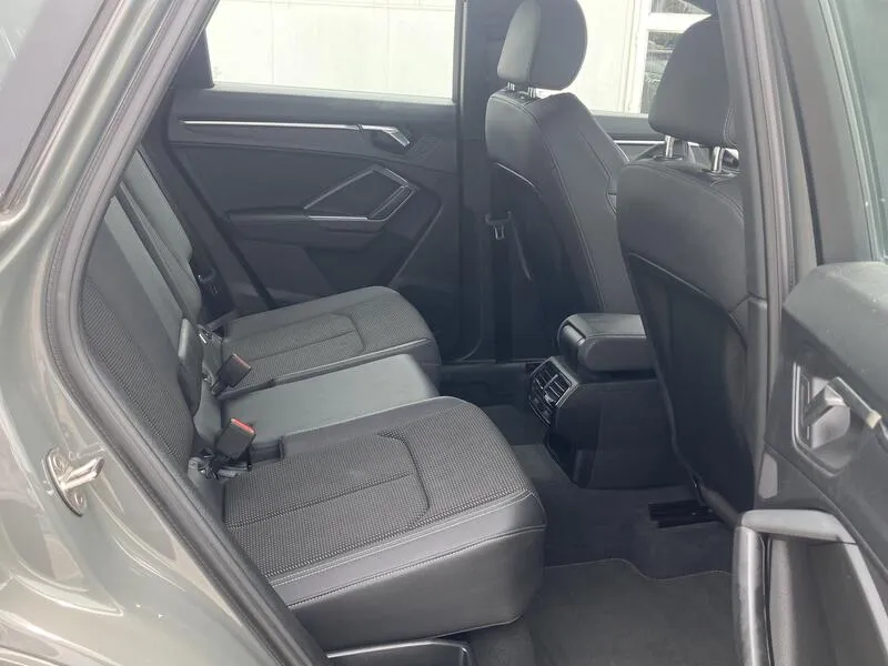 Audi Q3 35 TDI S line 2.0 TDI - foto 24