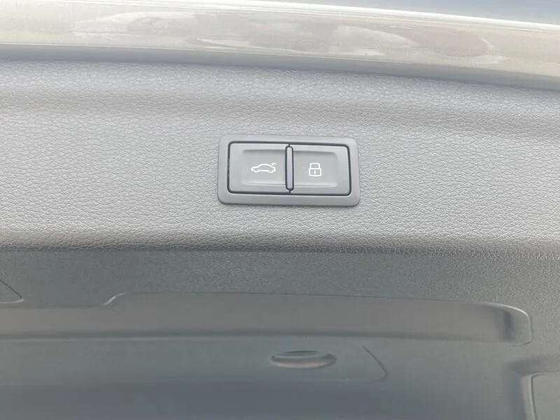 Audi Q3 35 TDI S line 2.0 TDI - foto 29