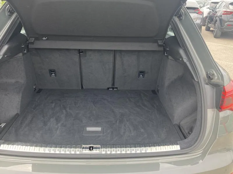 Audi Q3 35 TDI S line 2.0 TDI - foto 27