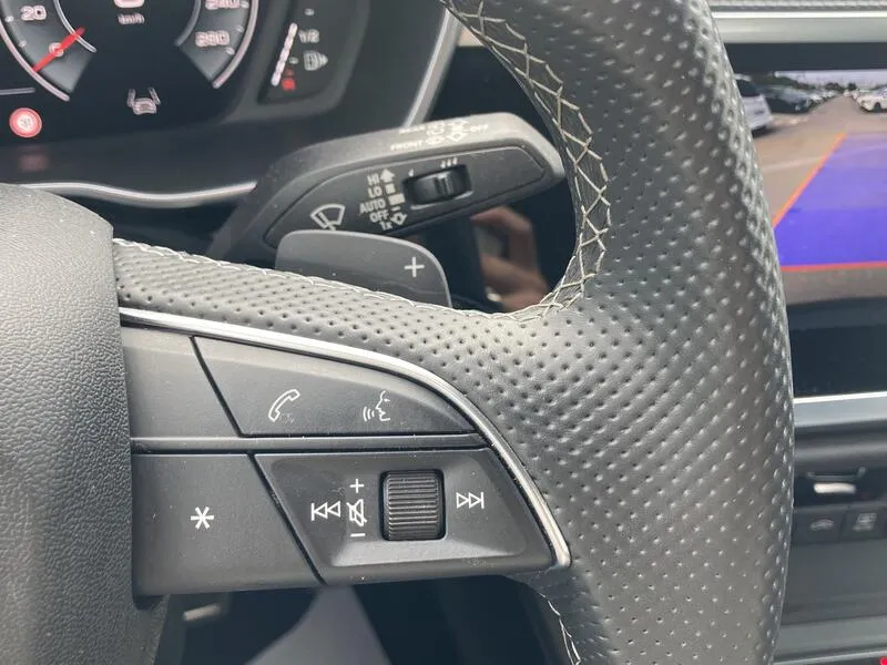 Audi Q3 35 TDI S line 2.0 TDI - foto 44