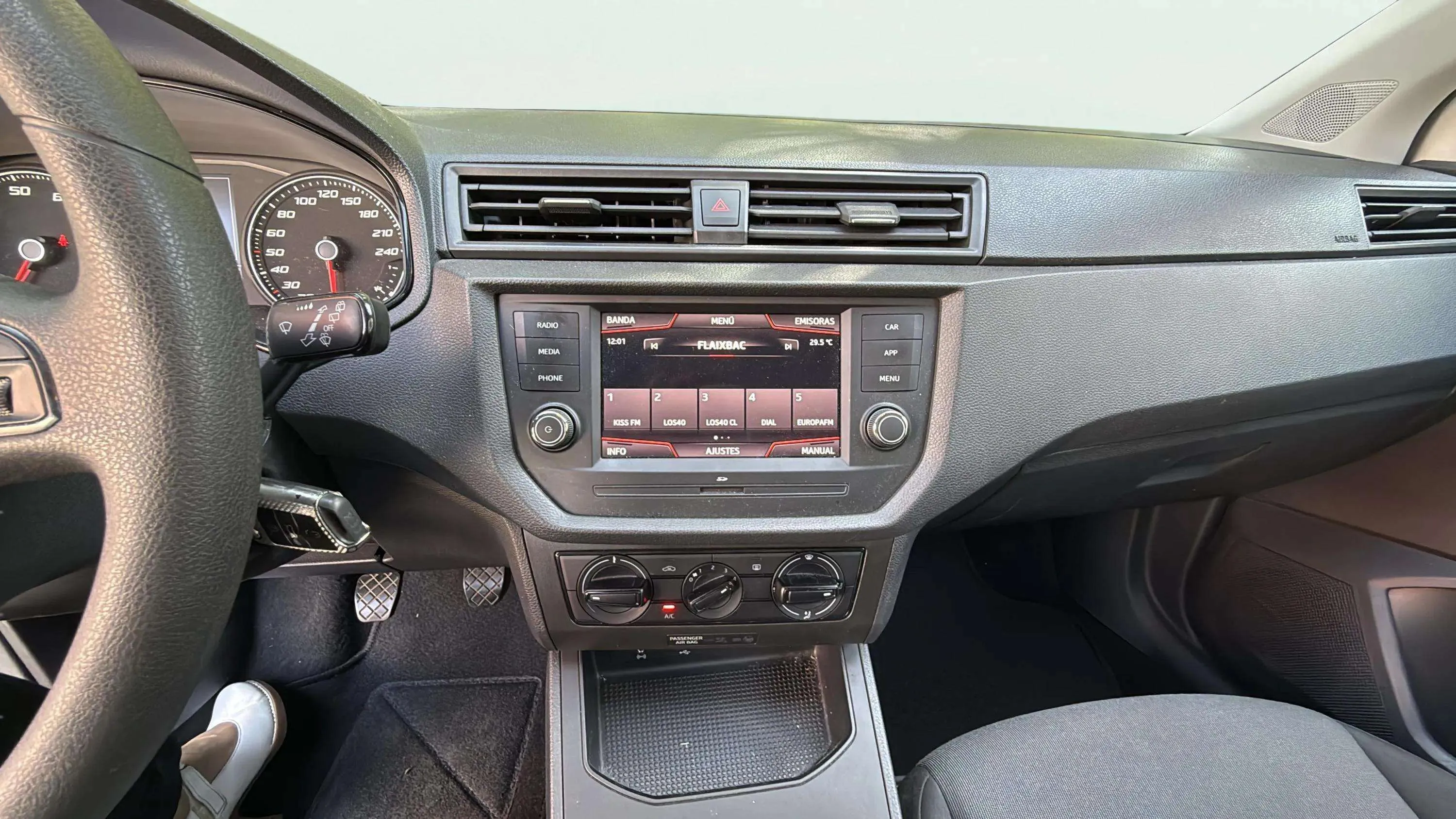 SEAT Ibiza 1.0 MPI Reference Plus - foto 13
