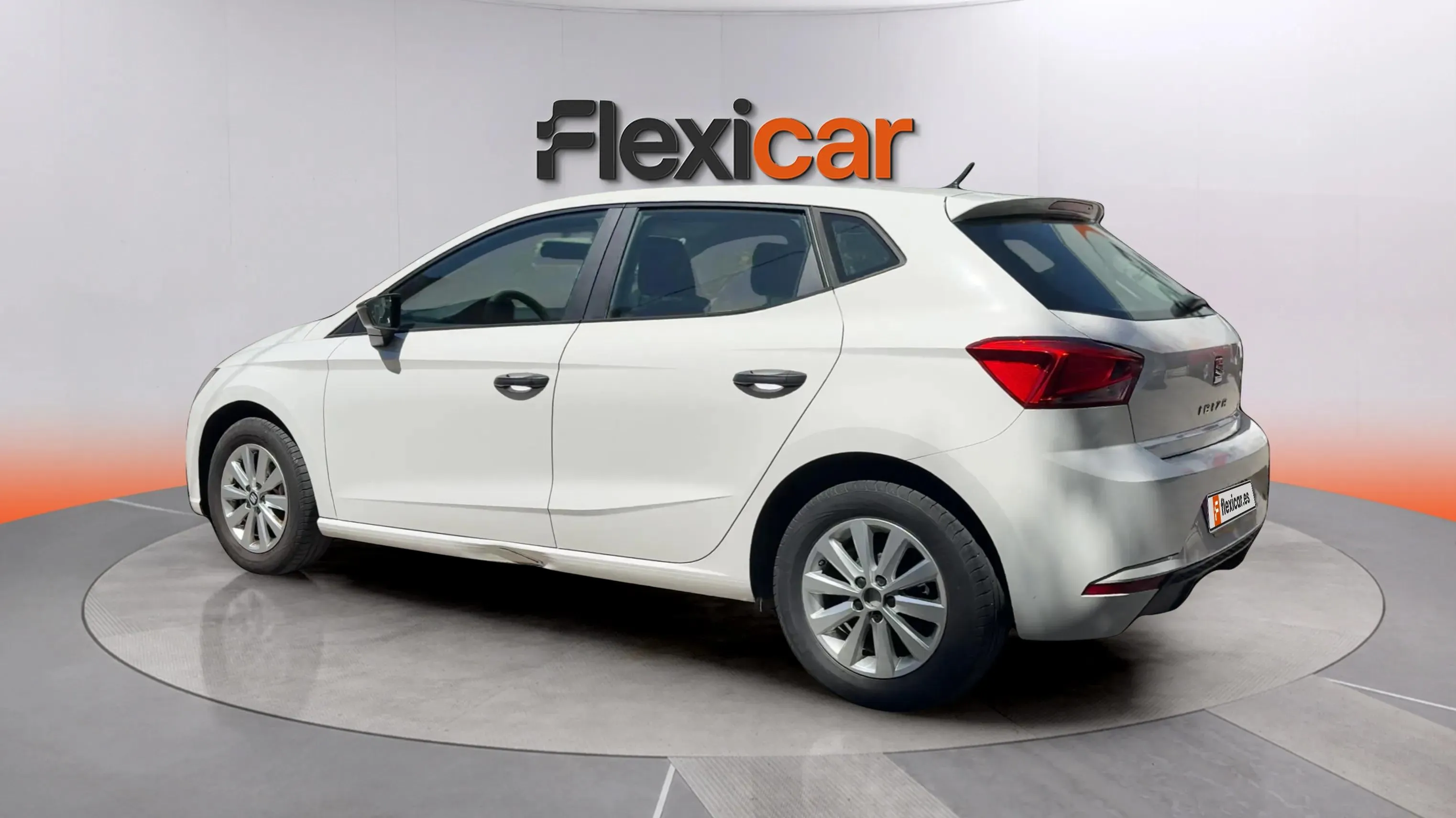 SEAT Ibiza 1.0 MPI Reference Plus - foto 4