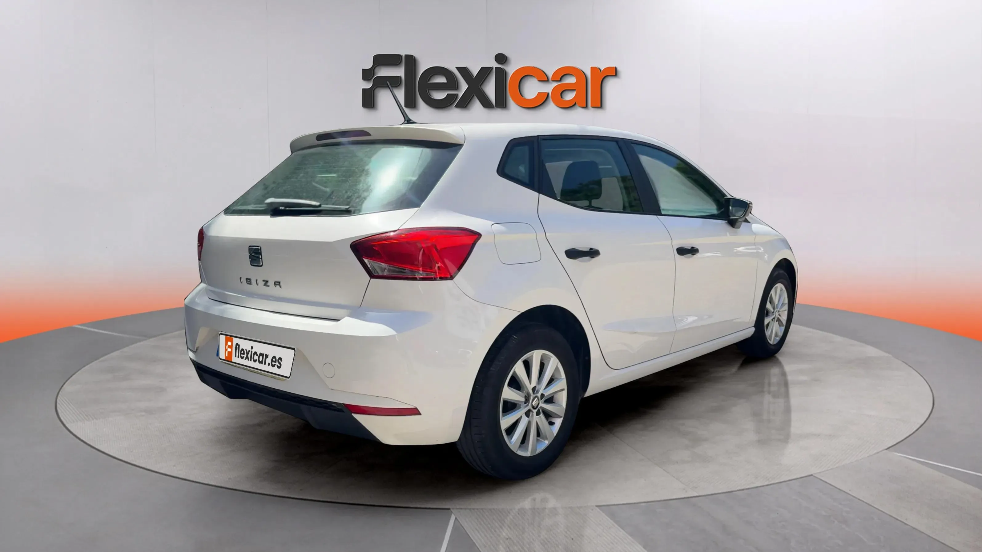 SEAT Ibiza 1.0 MPI Reference Plus - foto 6